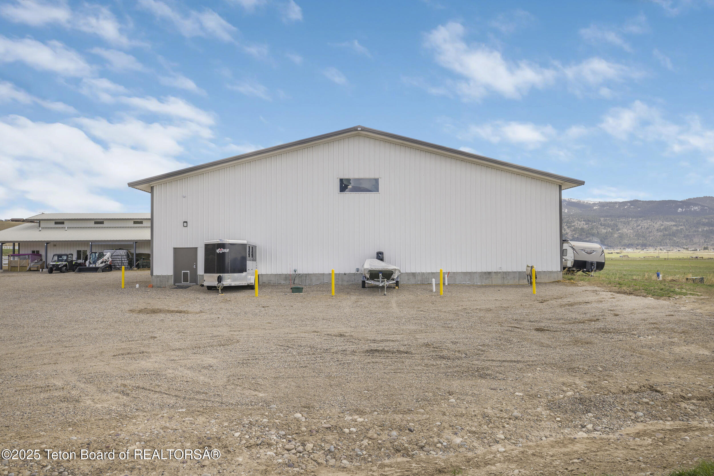 2399 CHAPEL RD Road