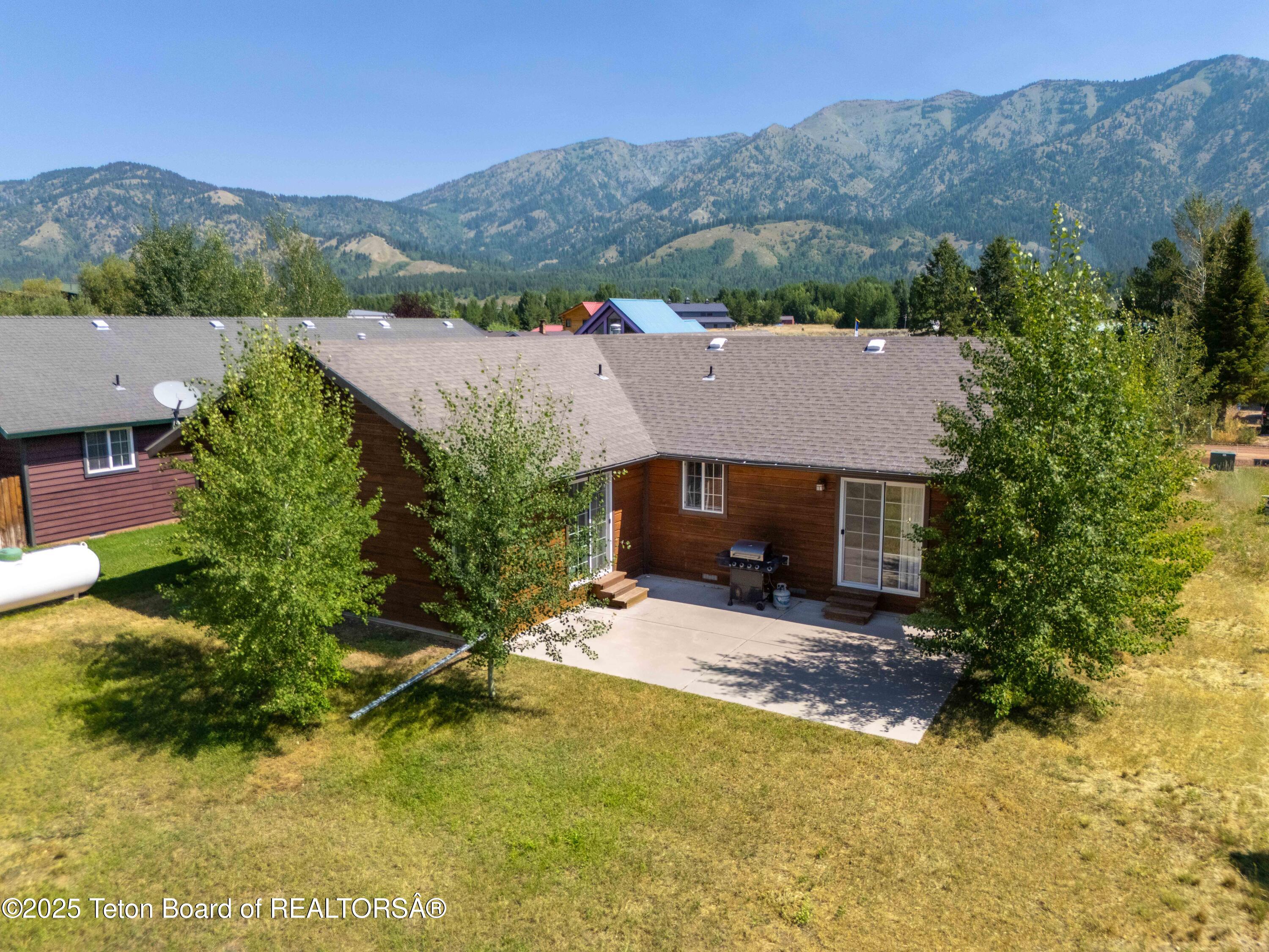 580 EAST COTTAGE Lane