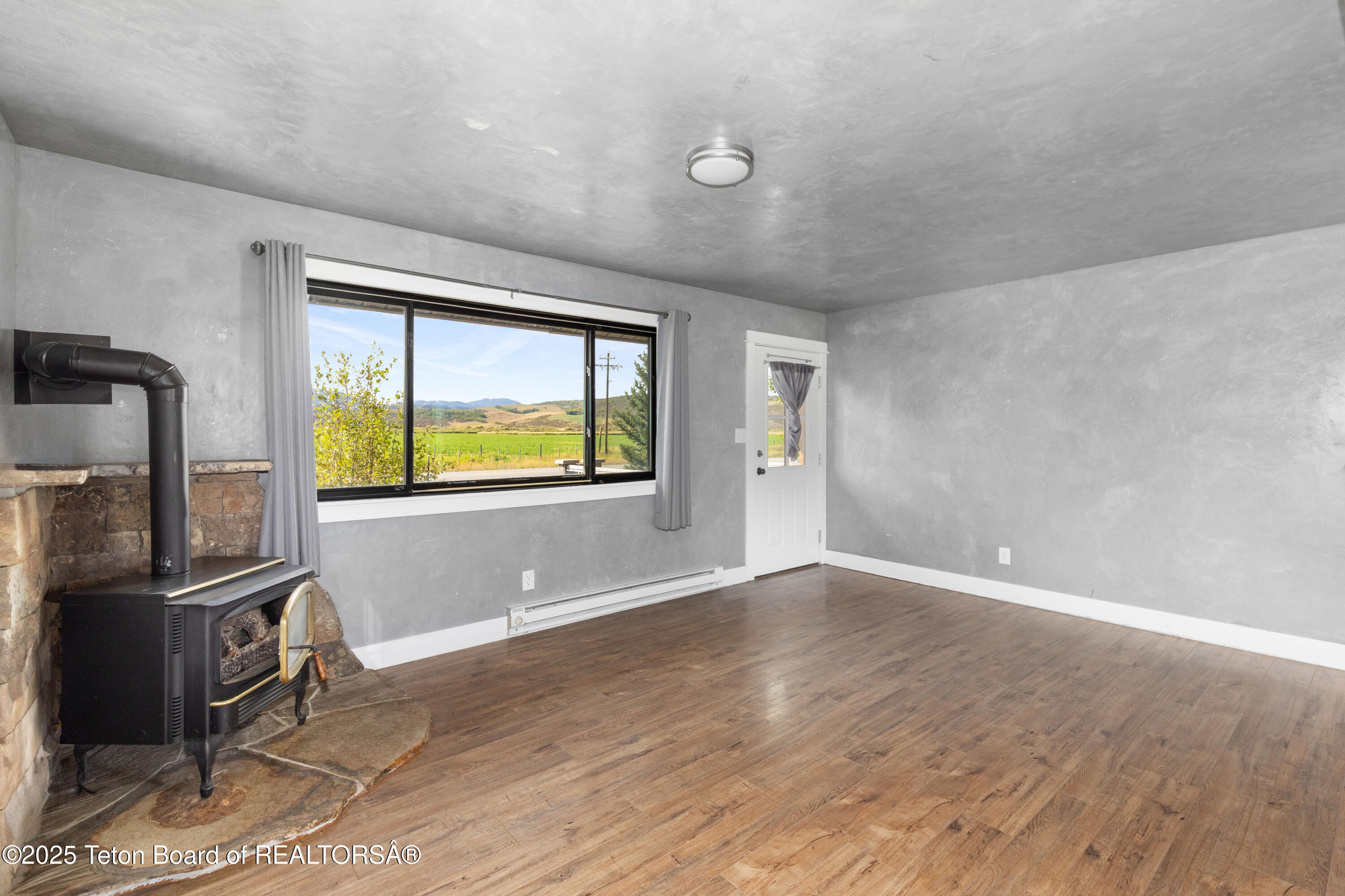 1138 COUNTY RD 114