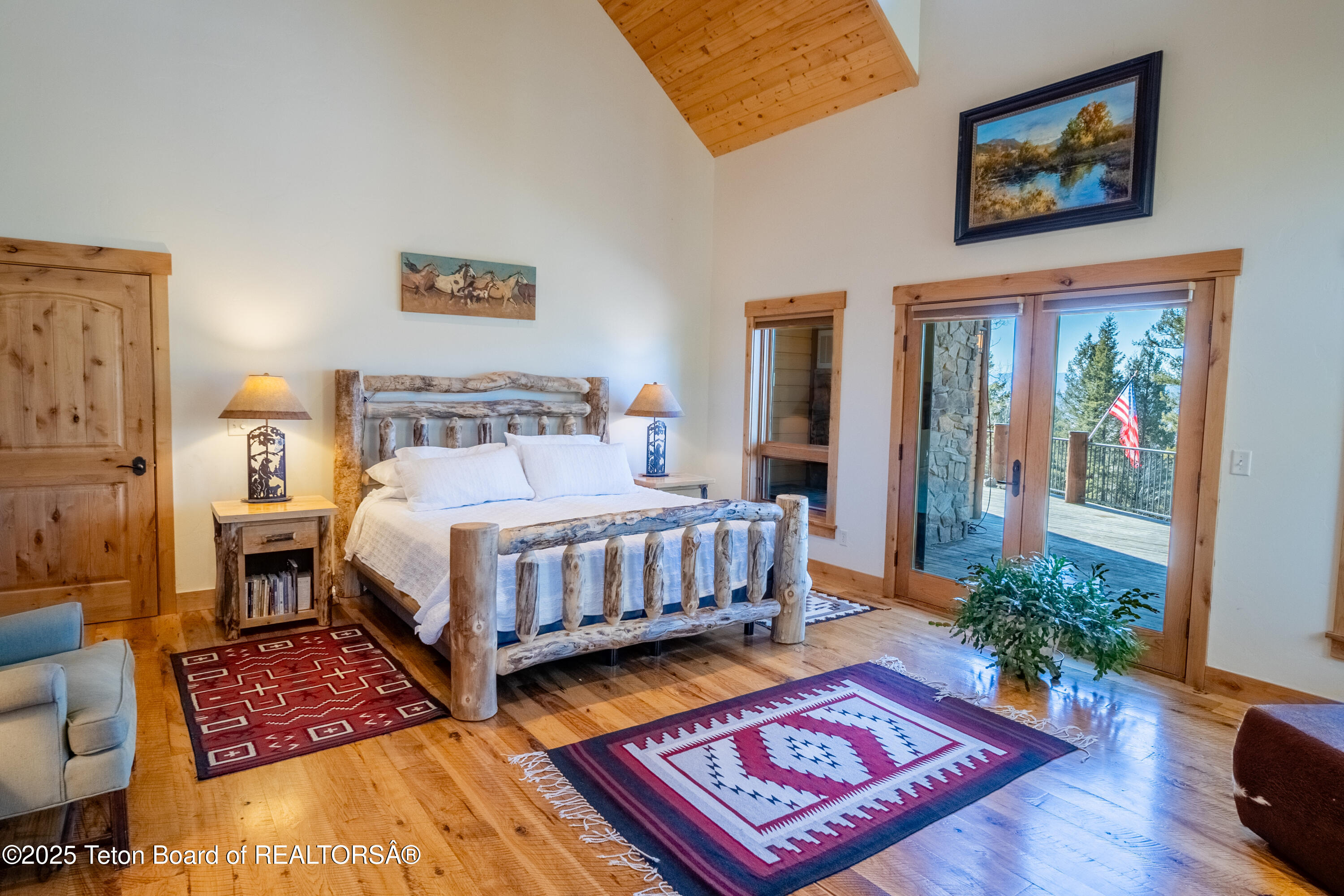 1558 TRAIL RIDGE Road