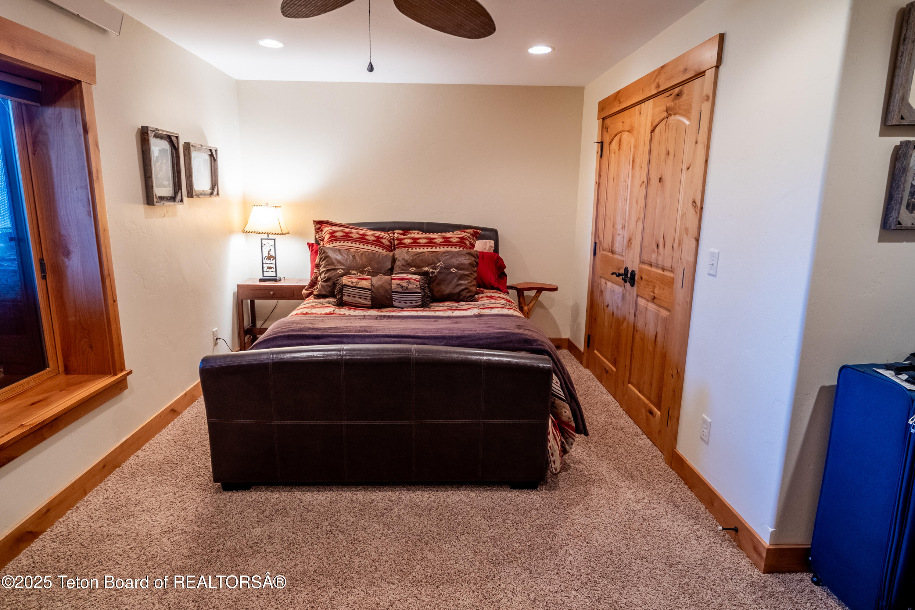 1558 TRAIL RIDGE Road
