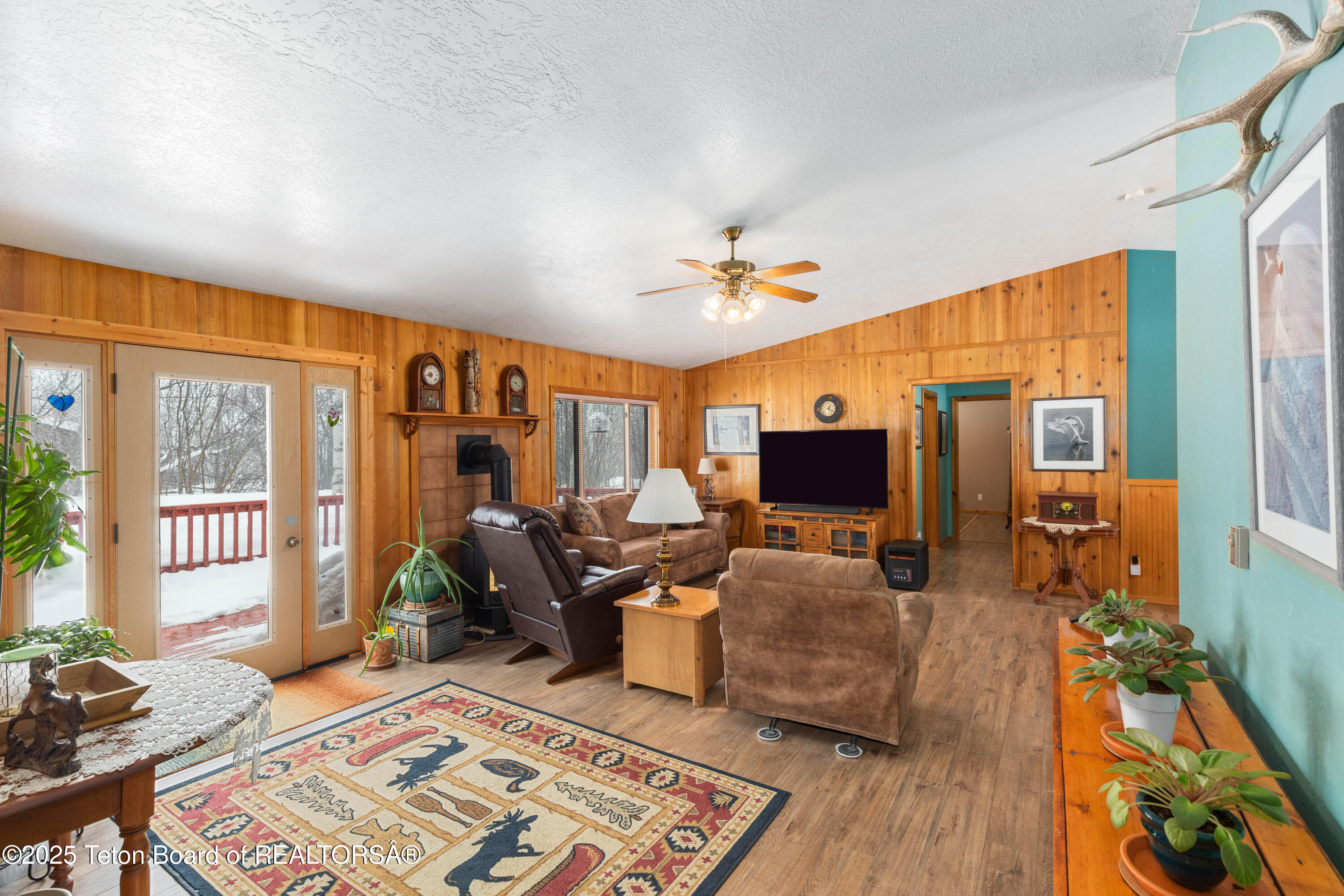 236 SUGAR LOAF Drive