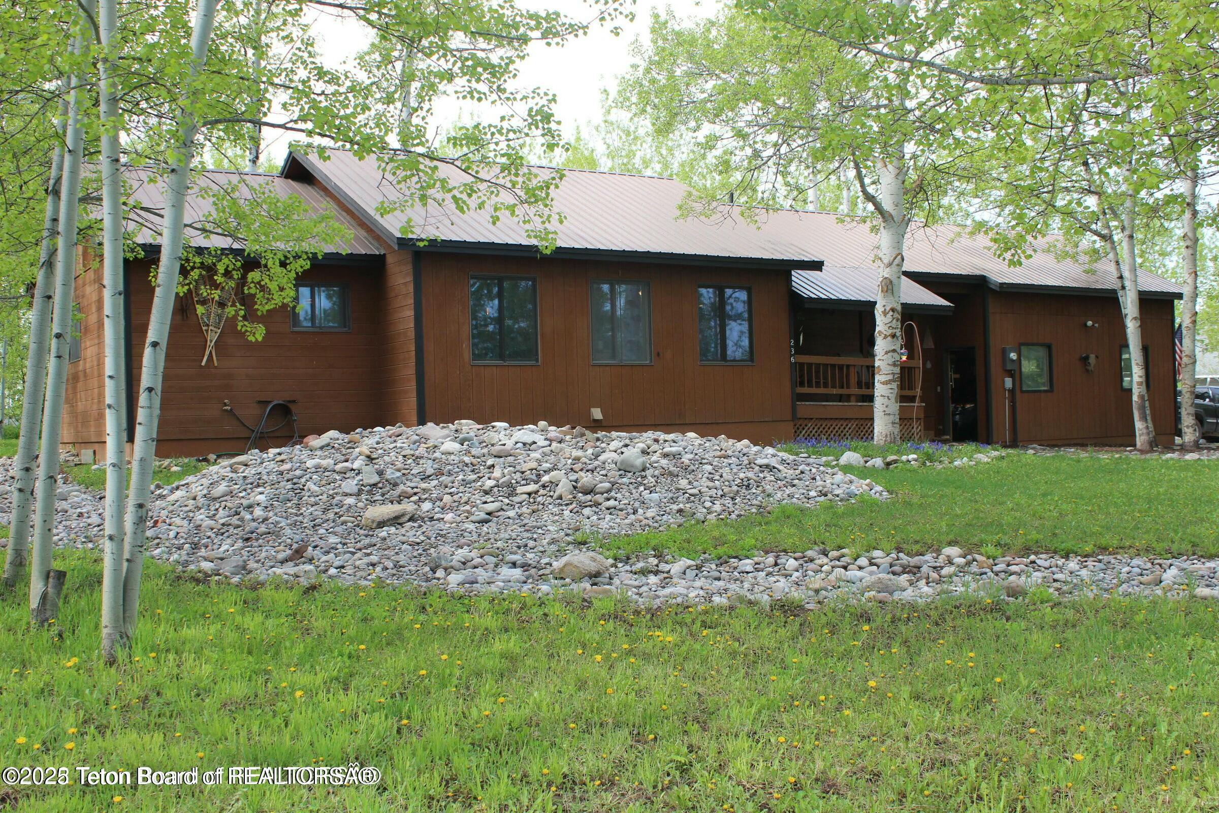 236 SUGAR LOAF Drive