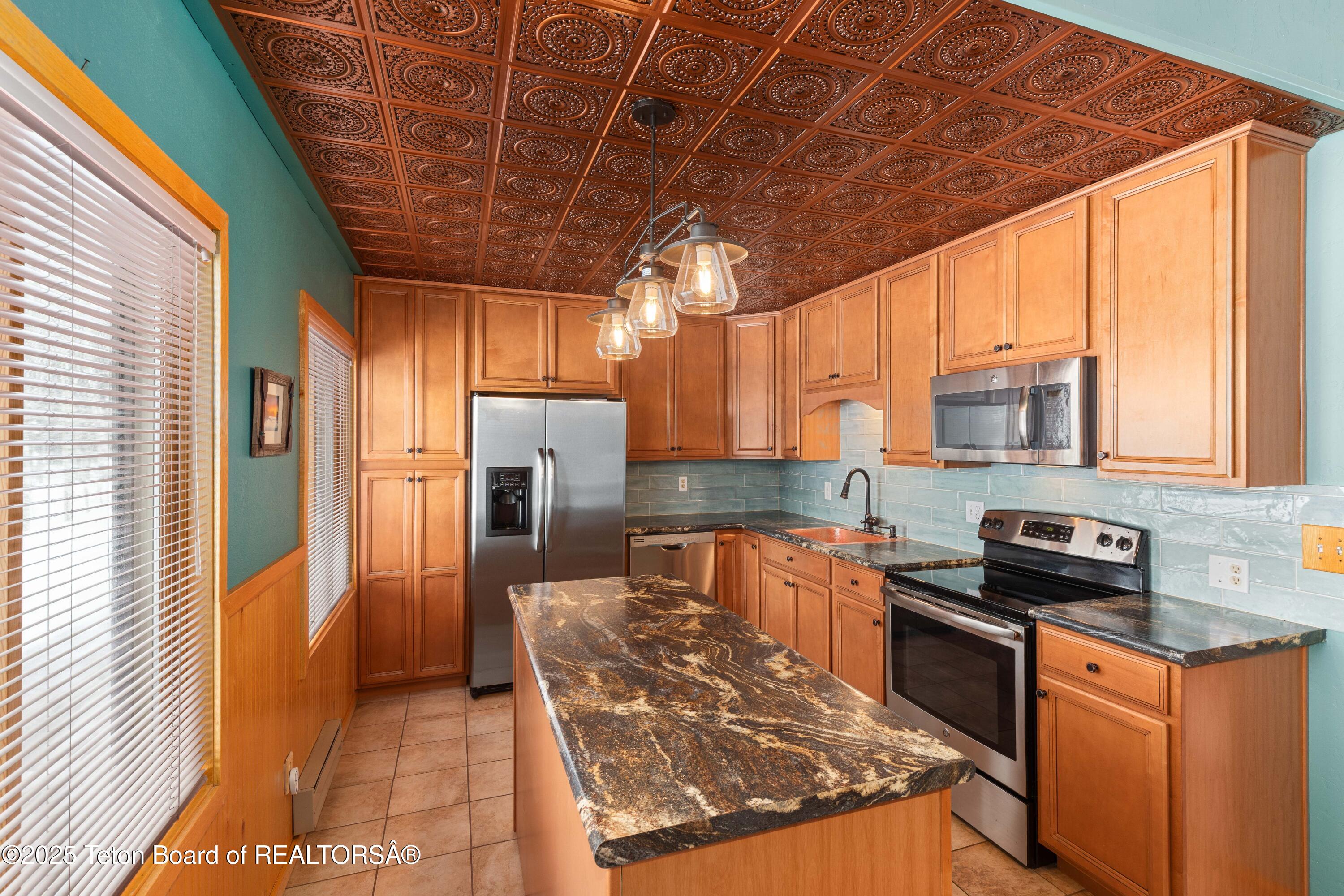 236 SUGAR LOAF Drive