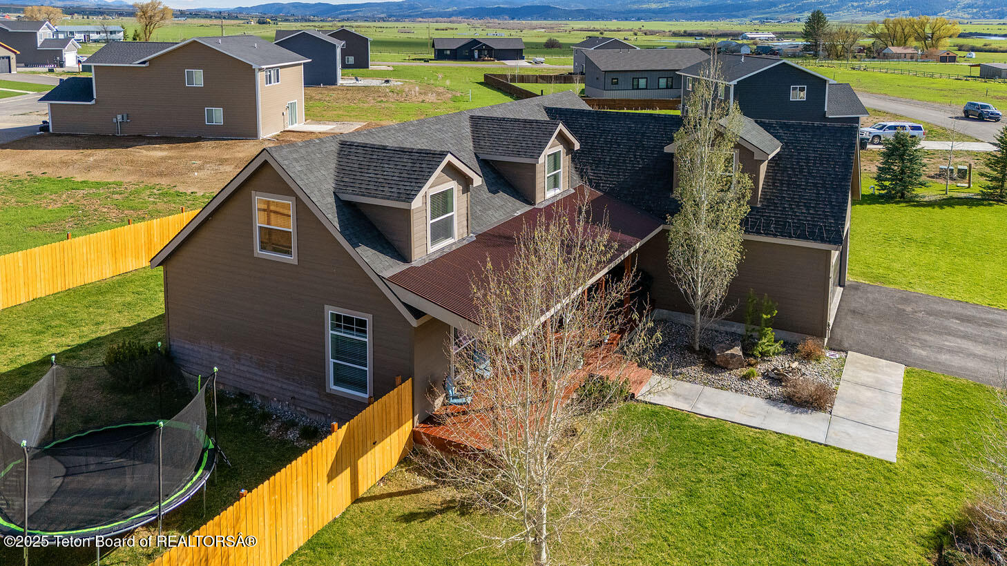 350 LITTLE GREYS LOOP