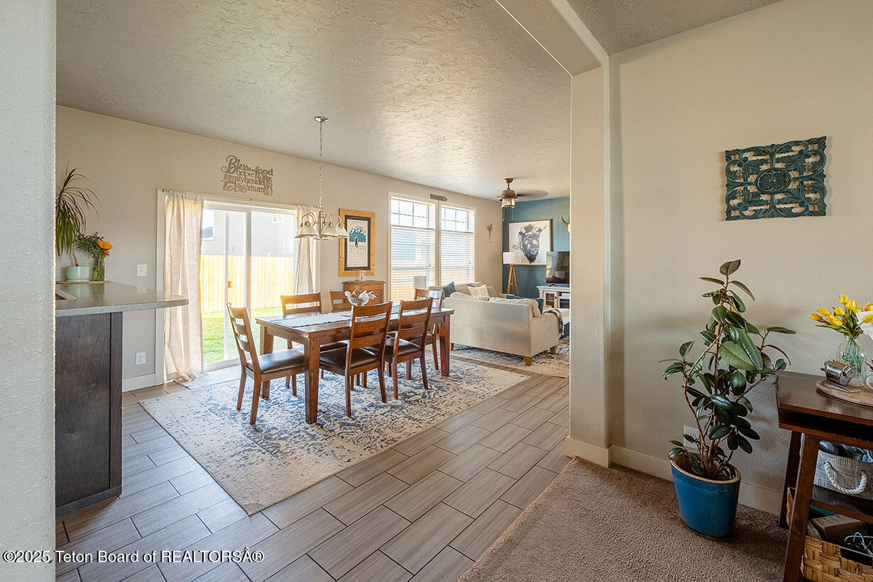 350 LITTLE GREYS LOOP
