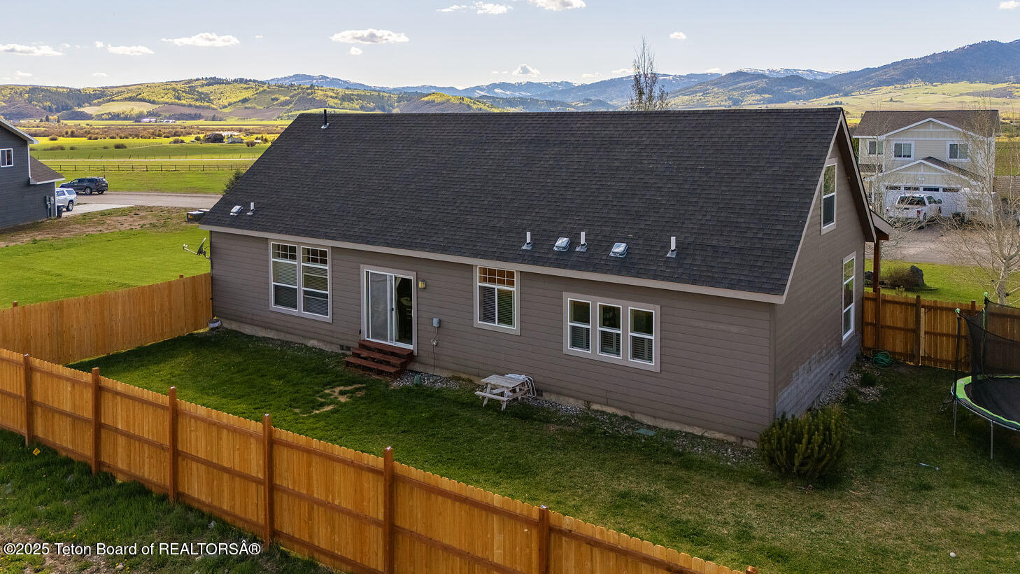 350 LITTLE GREYS LOOP