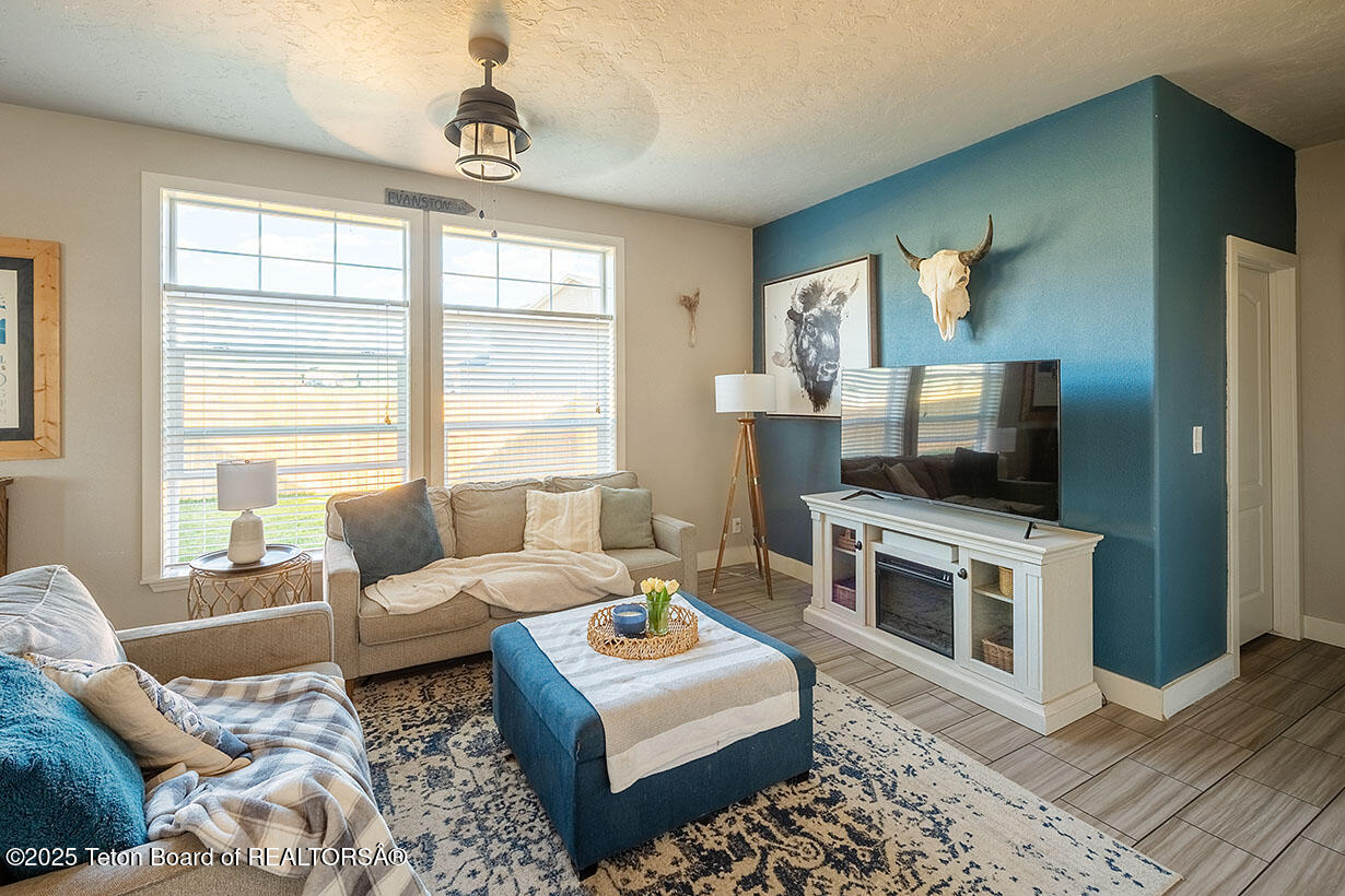350 LITTLE GREYS LOOP