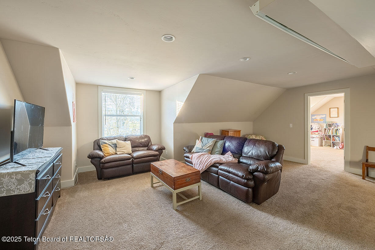 350 LITTLE GREYS LOOP