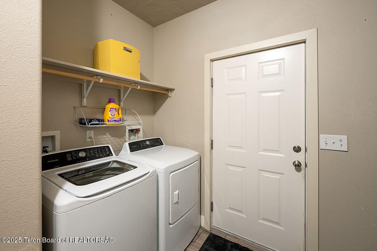 350 LITTLE GREYS LOOP
