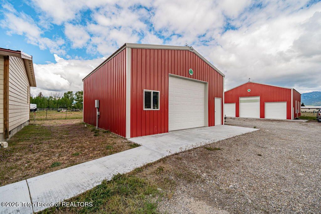 561 N IRWIN Road