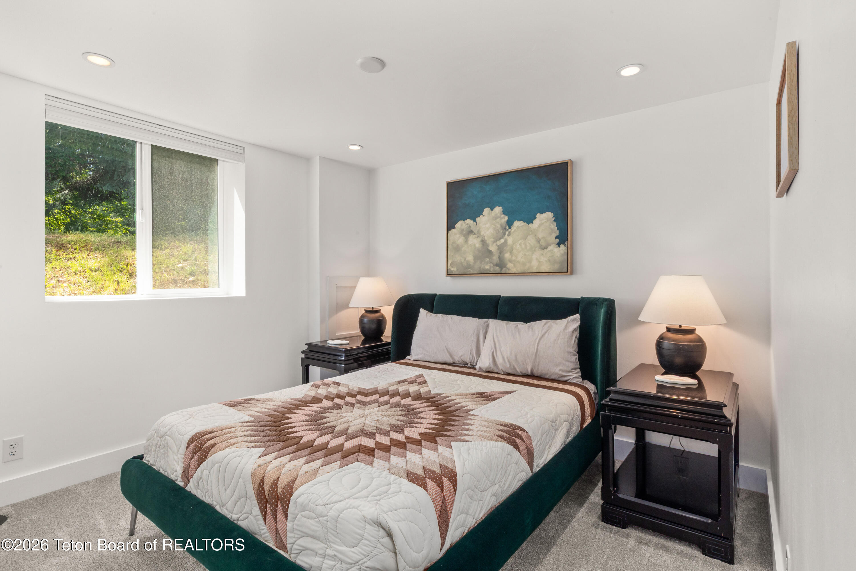 428 MEADOWS Drive