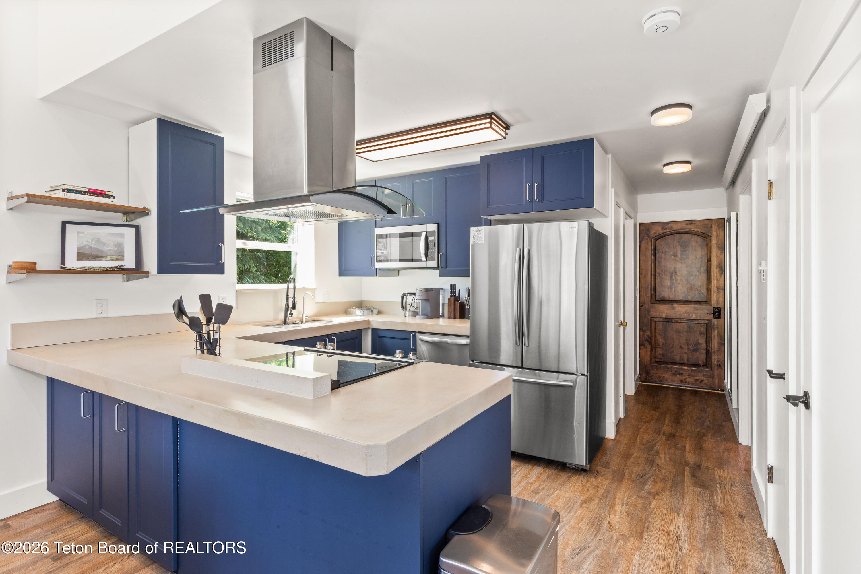 428 MEADOWS Drive