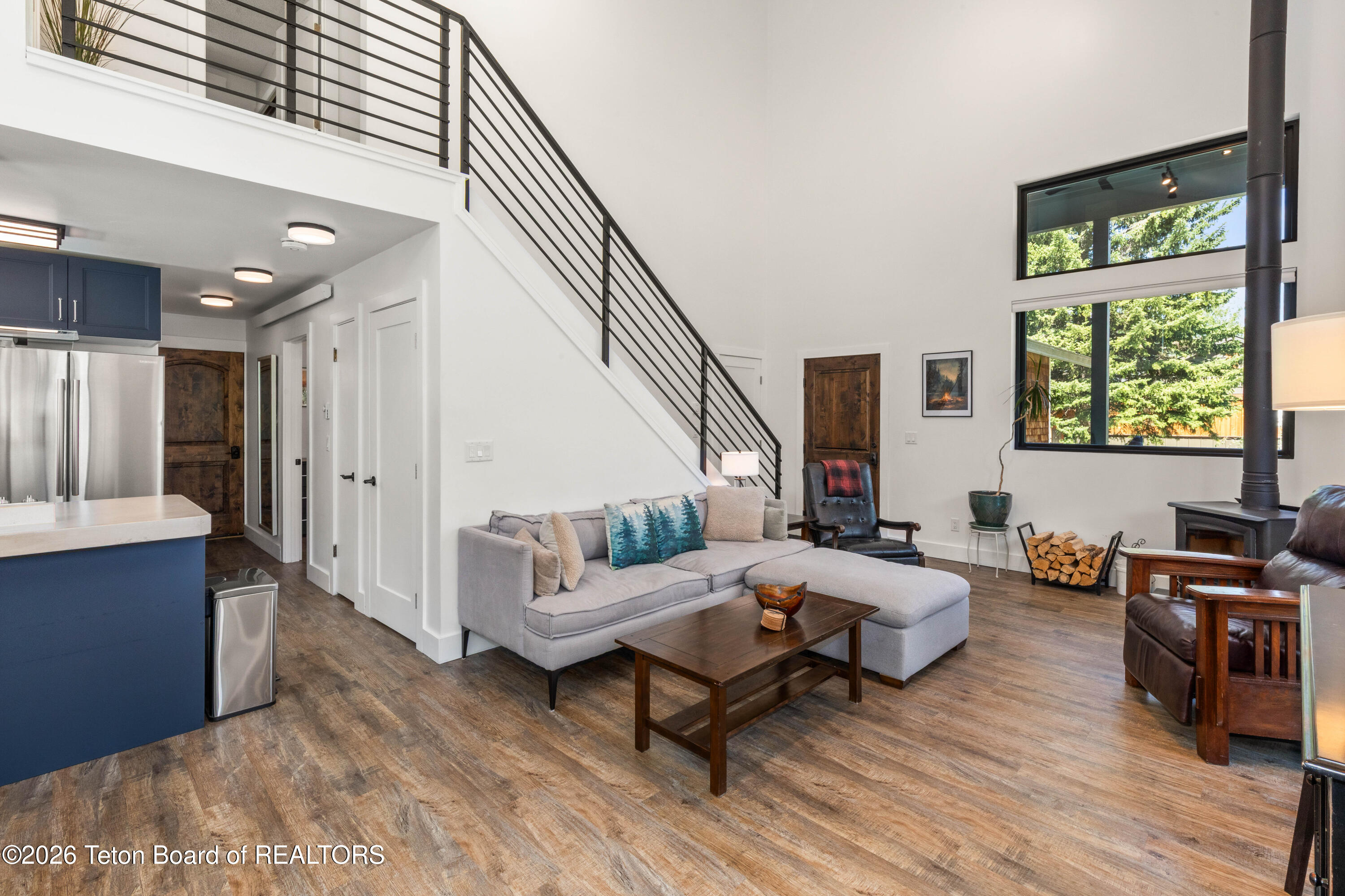 428 MEADOWS Drive