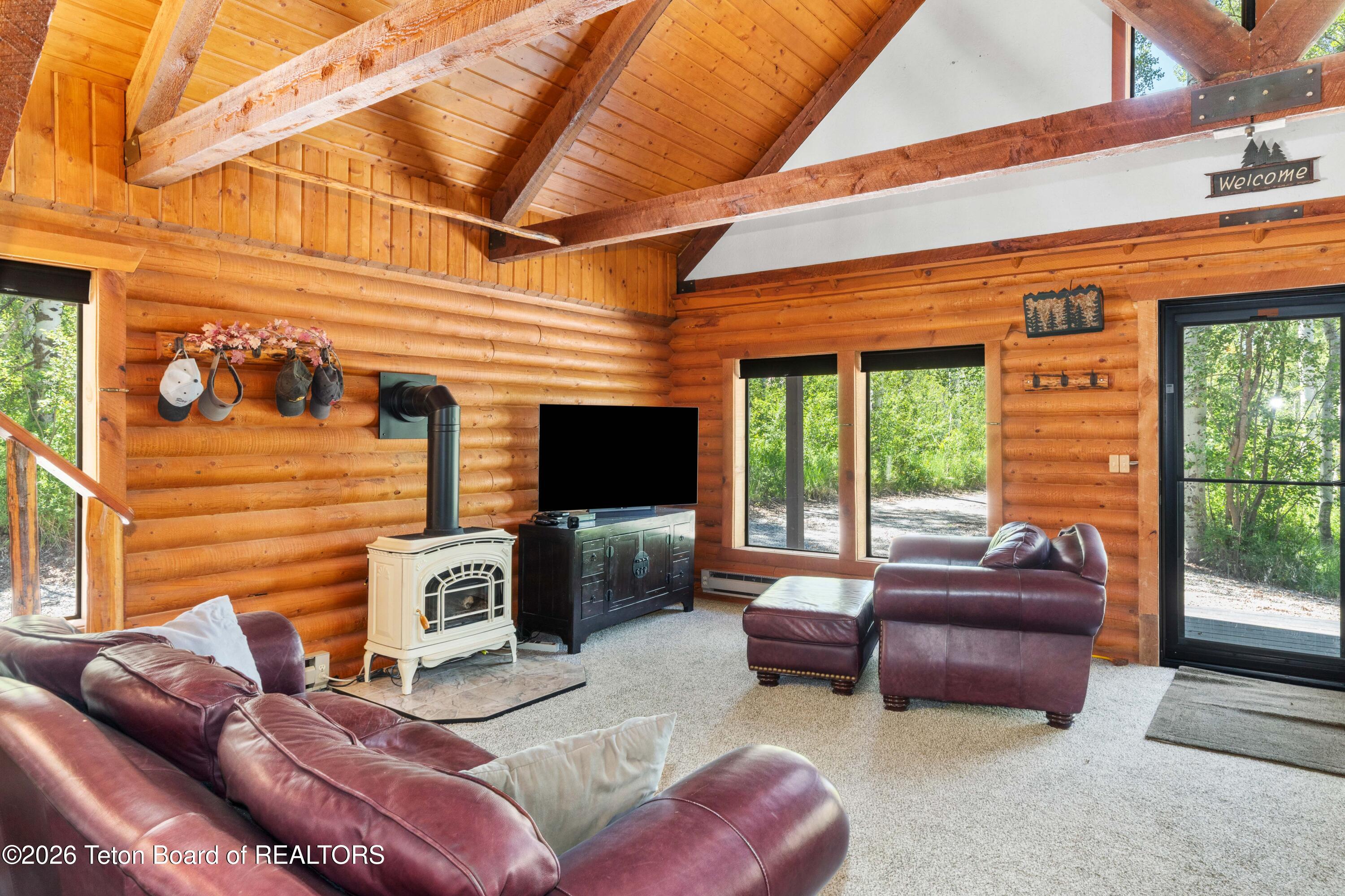 33 MAHOGANY Circle