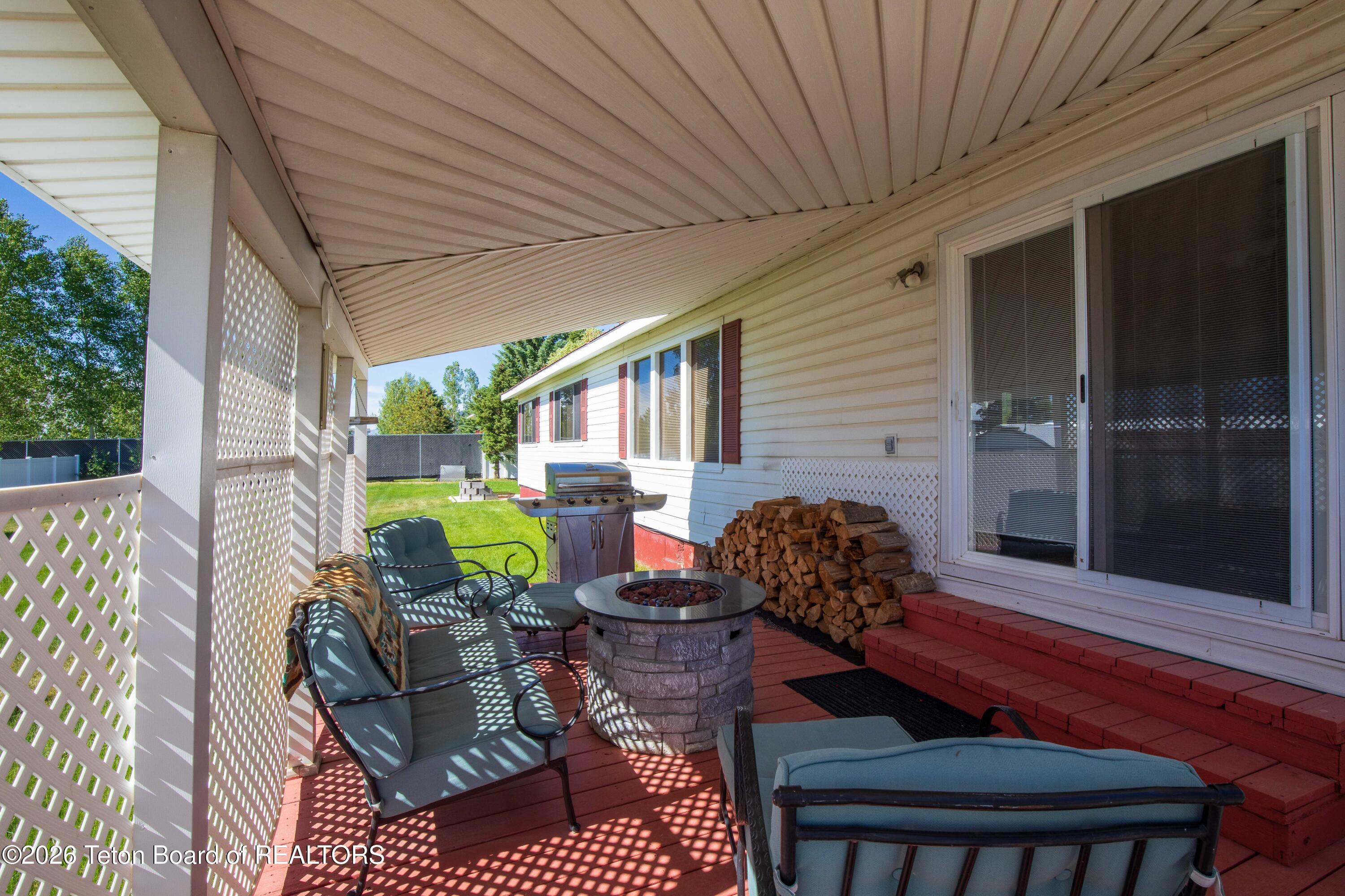 1357 MUDDY STRING Road