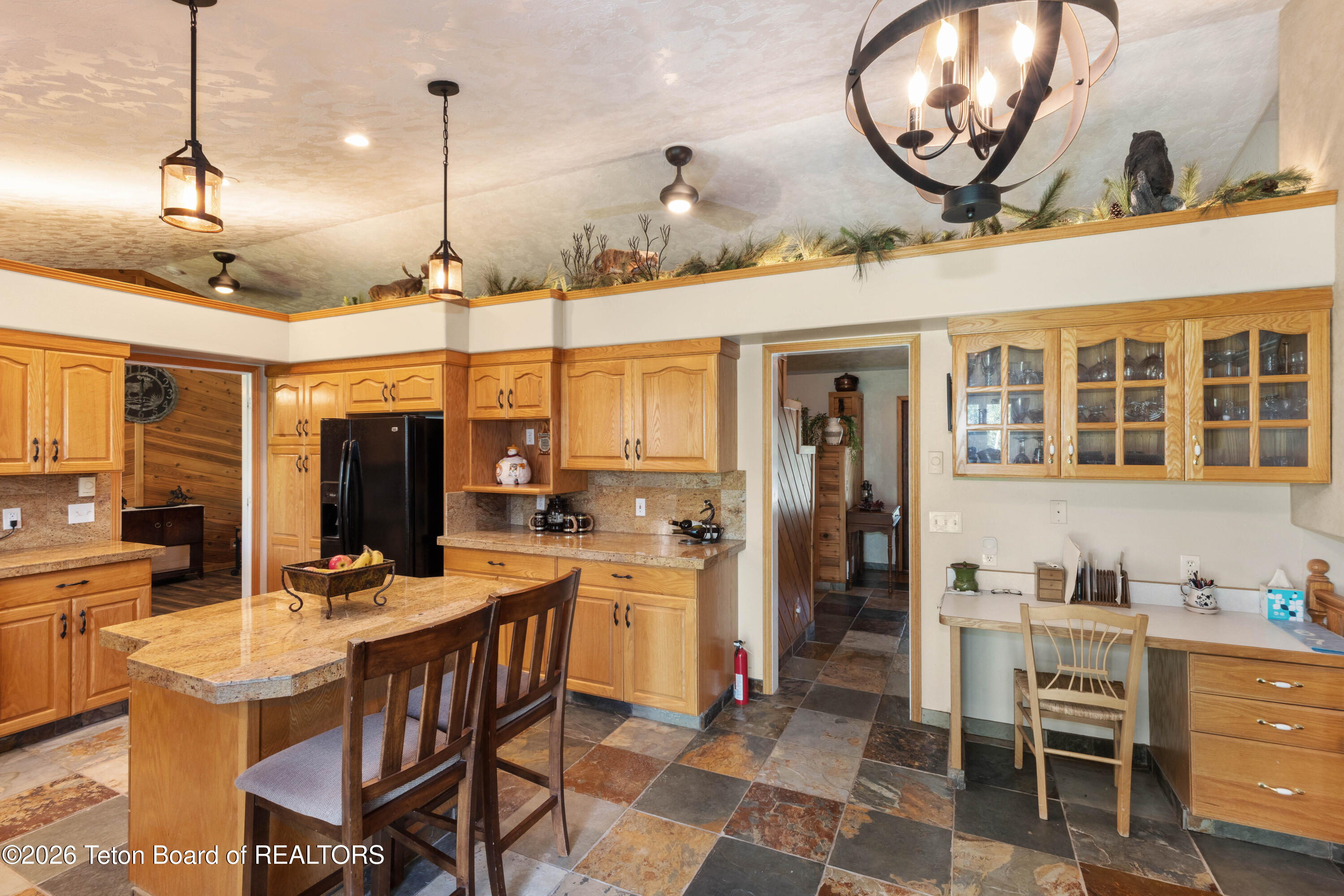 67 HILLSIDE Circle