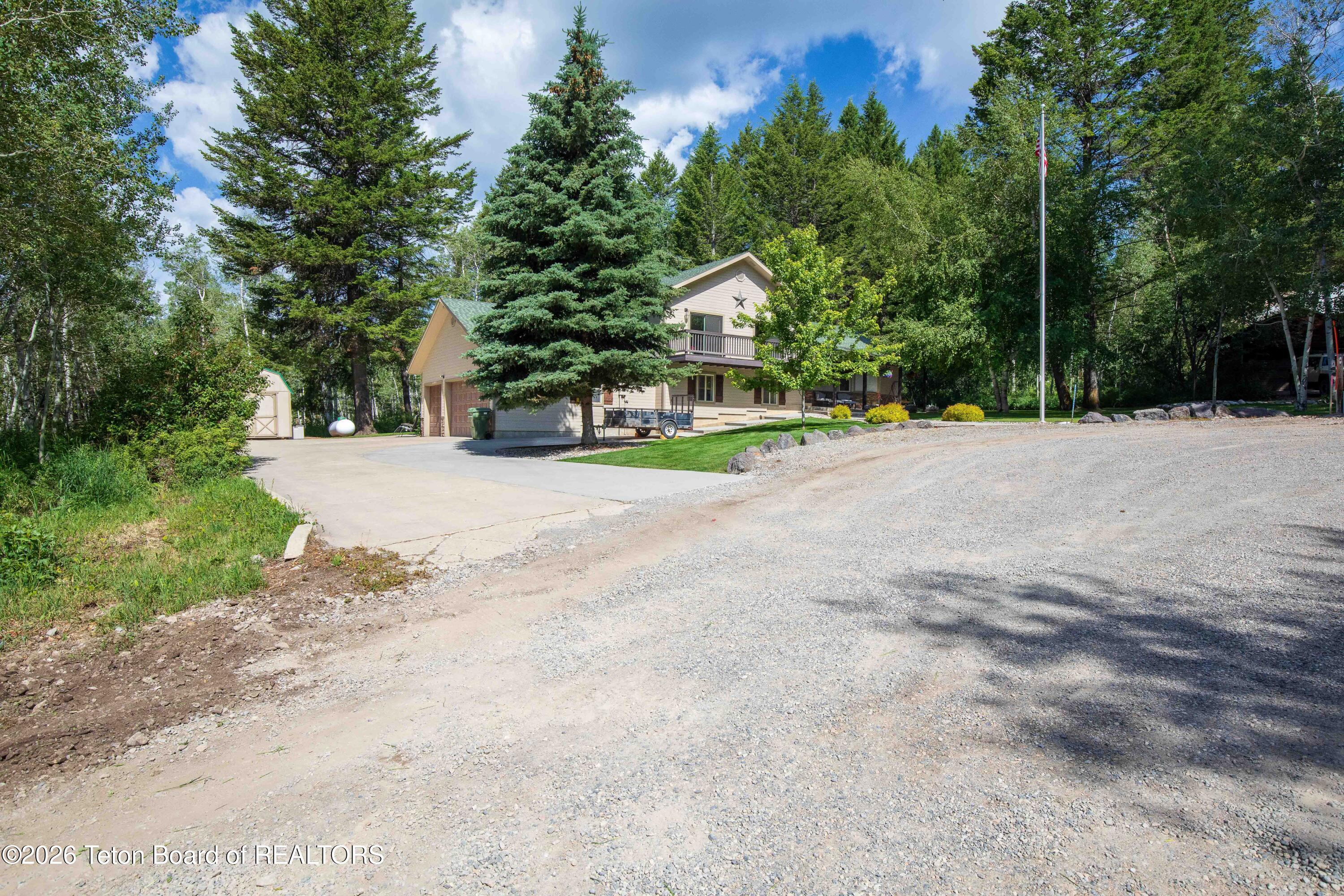 67 HILLSIDE Circle