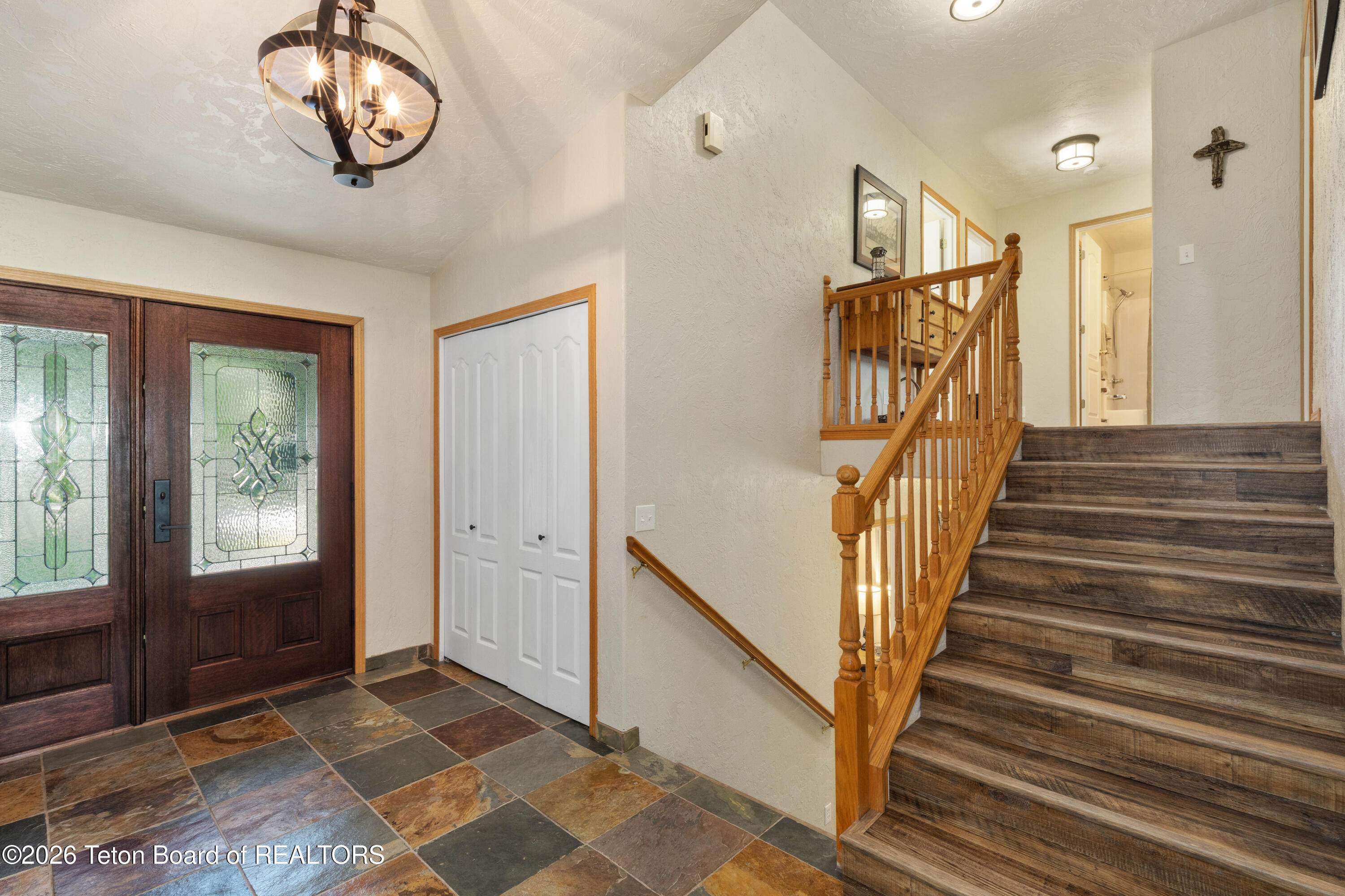 67 HILLSIDE Circle