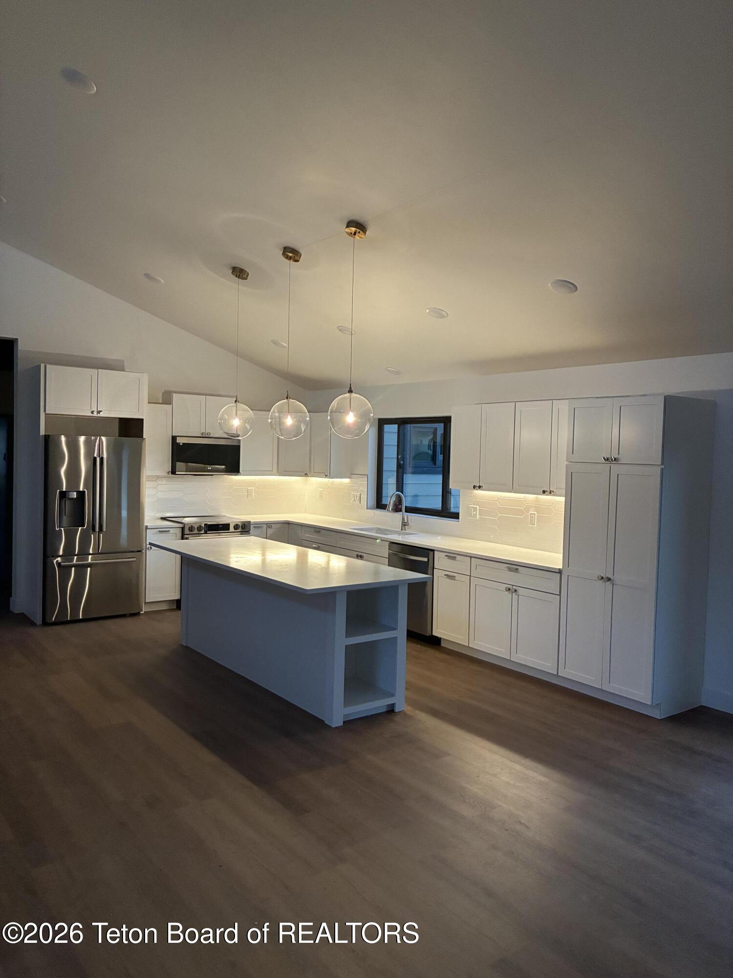 600 LITTLE GREYS Loop