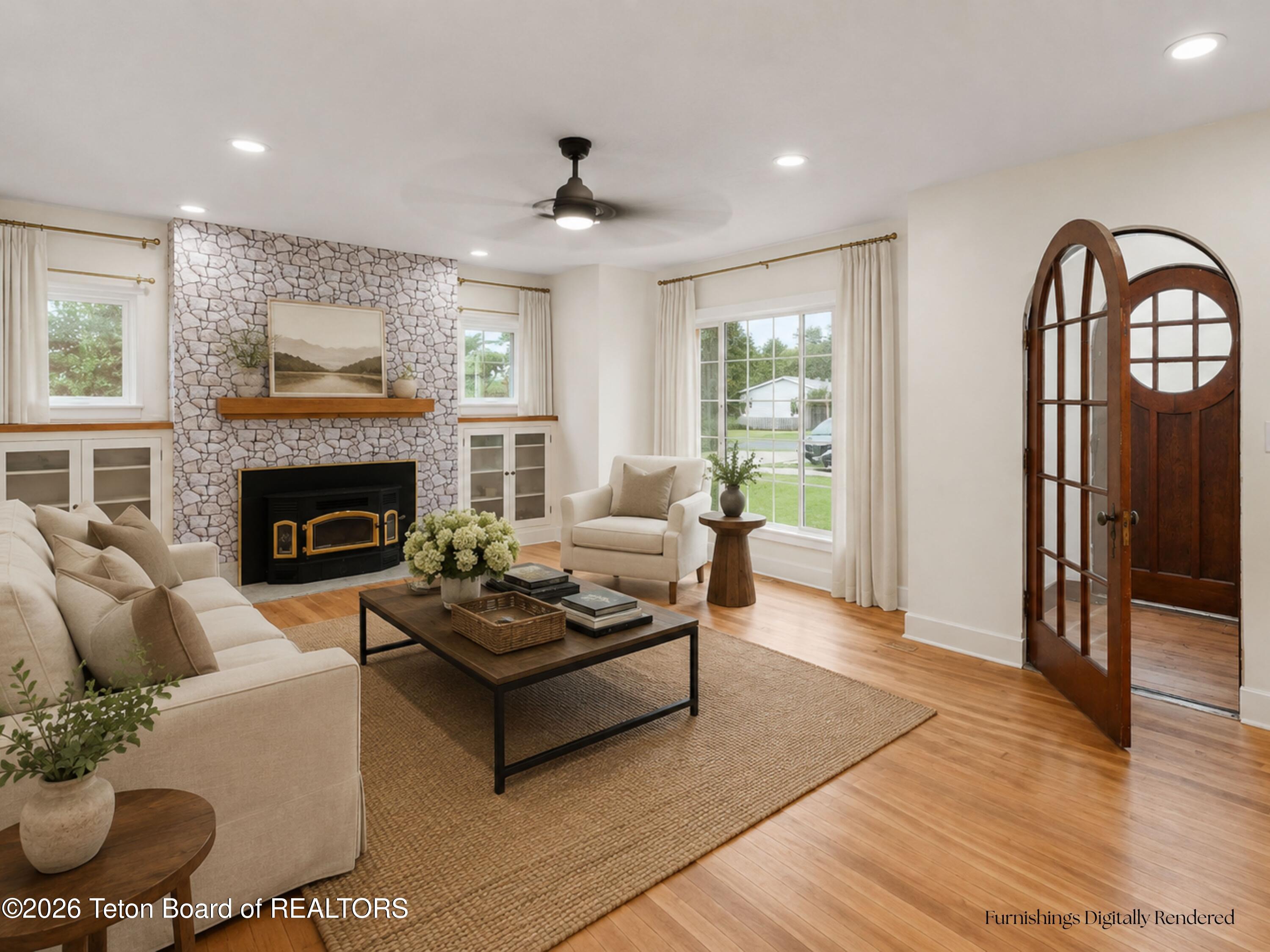 62 W 4TH Avenue