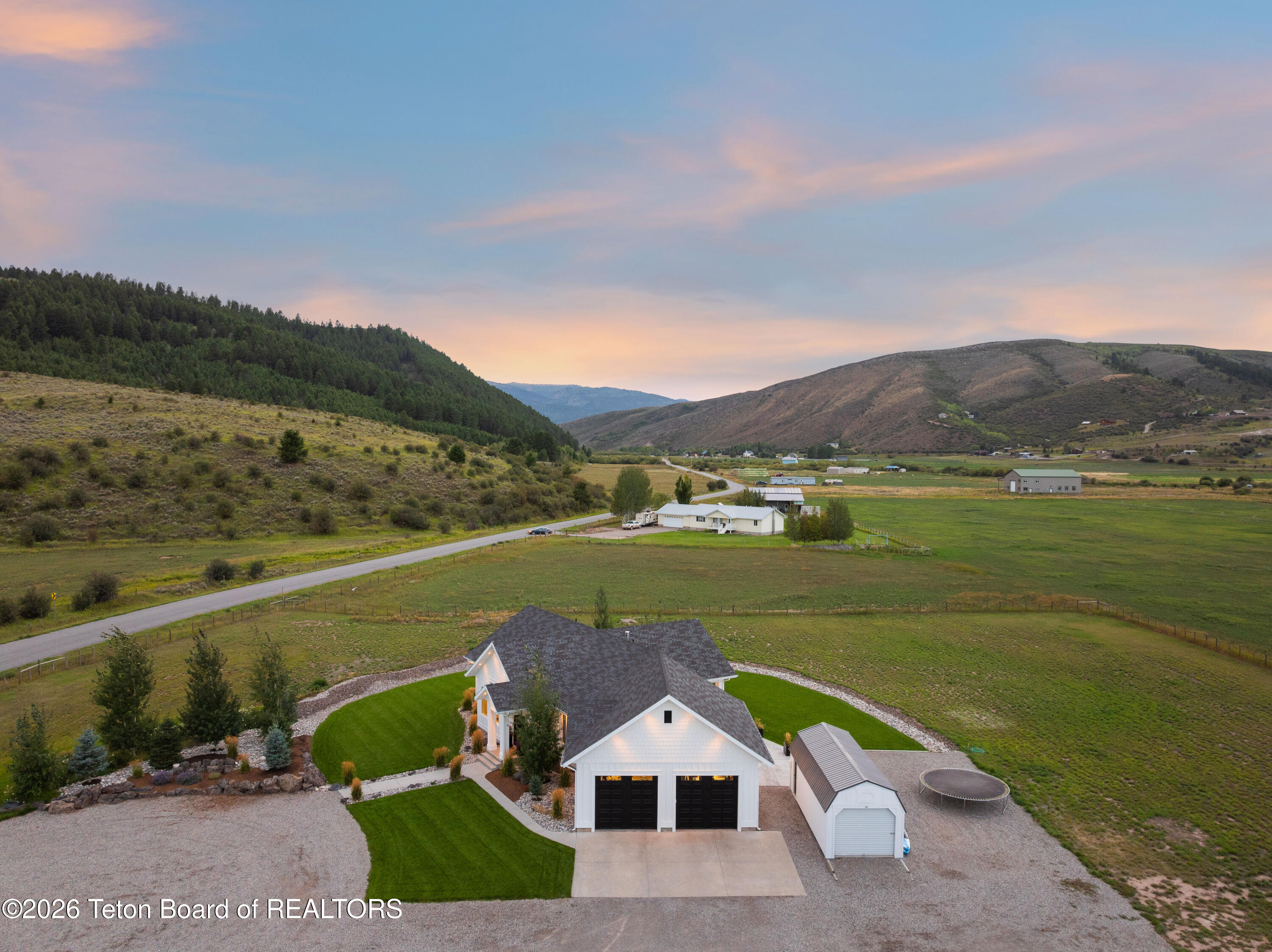 1290 SMOKY CANYON Road