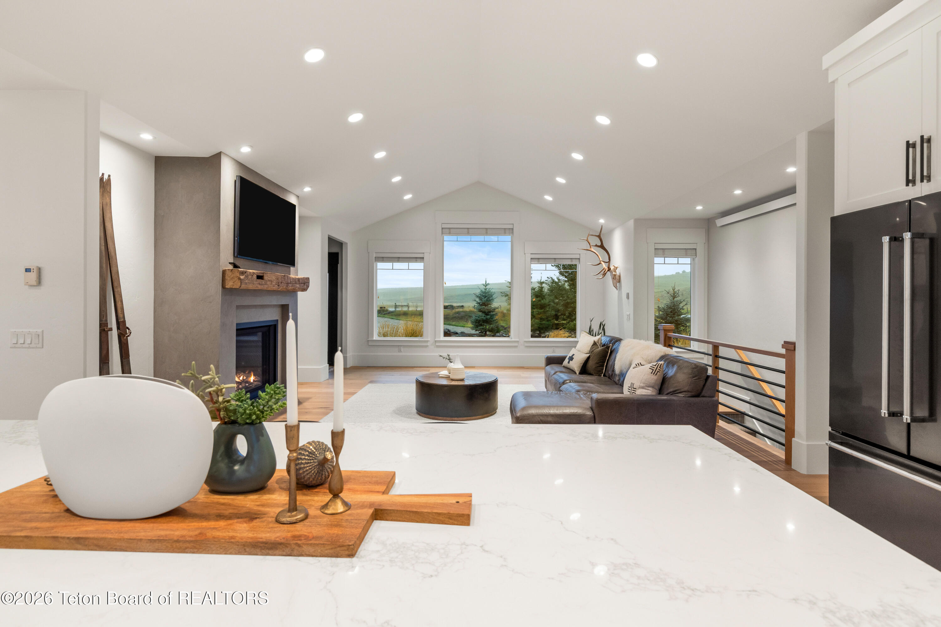 1290 SMOKY CANYON Road