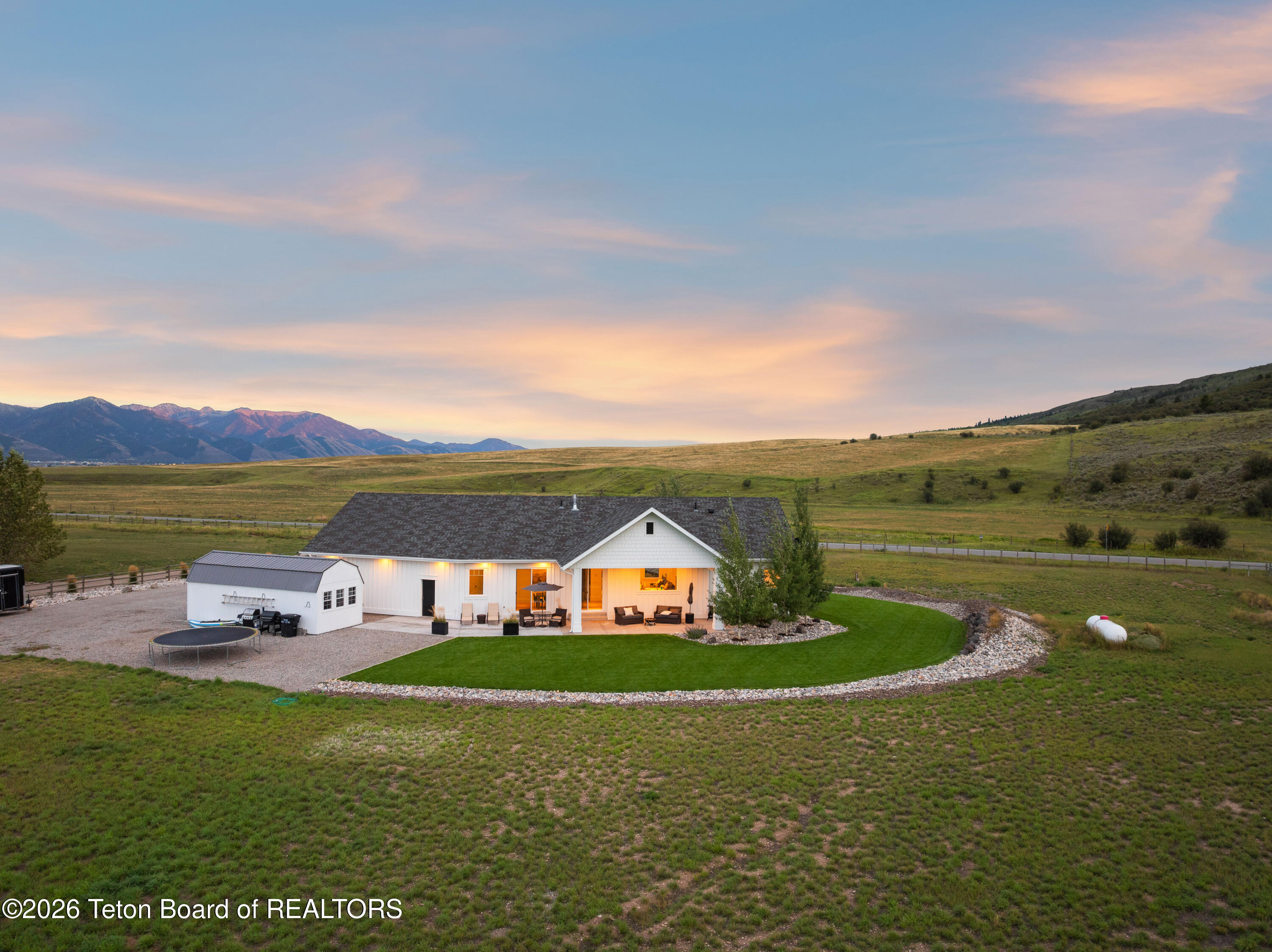 1290 SMOKY CANYON Road