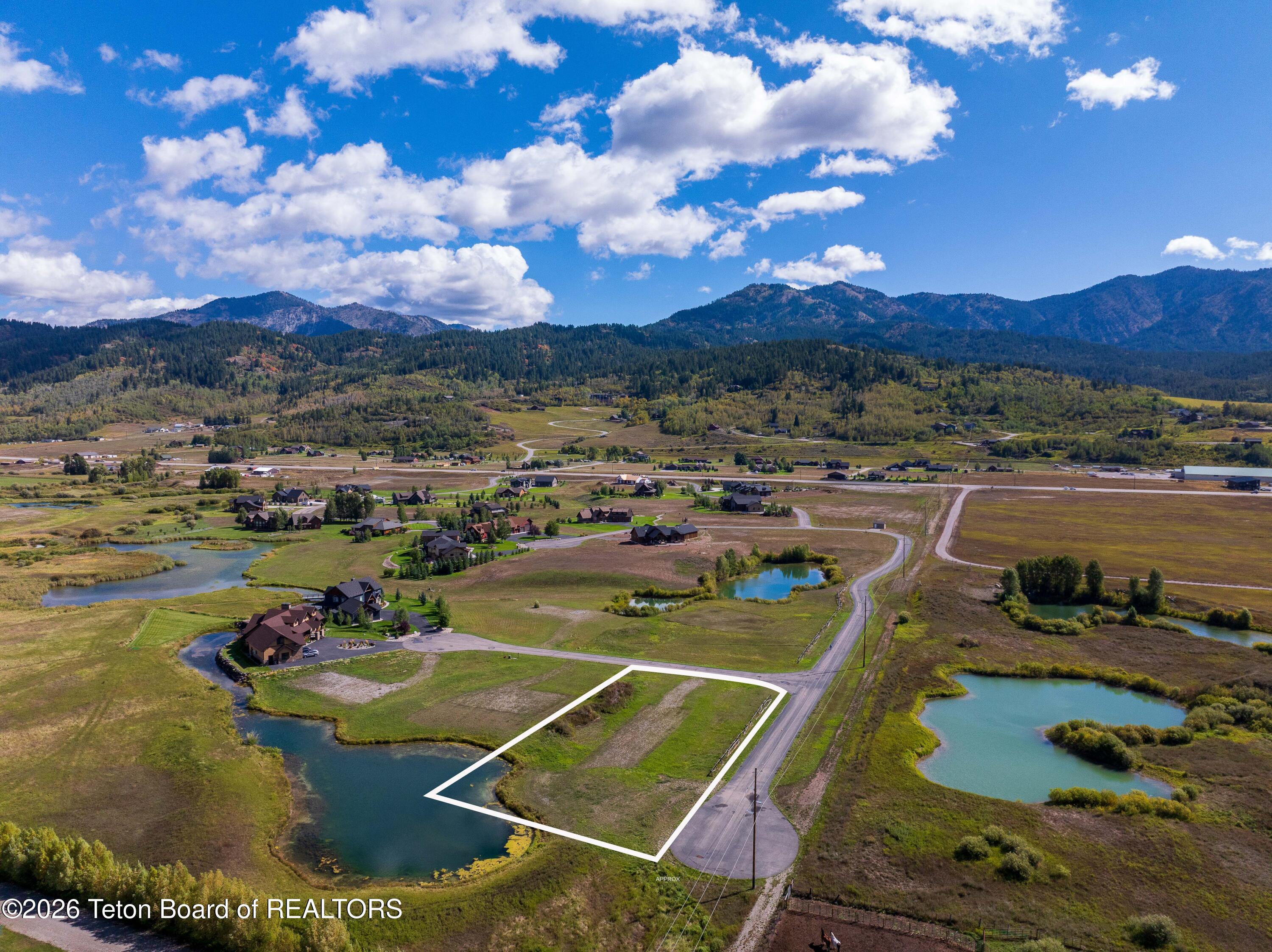 43 RIVER TRAIL Circle