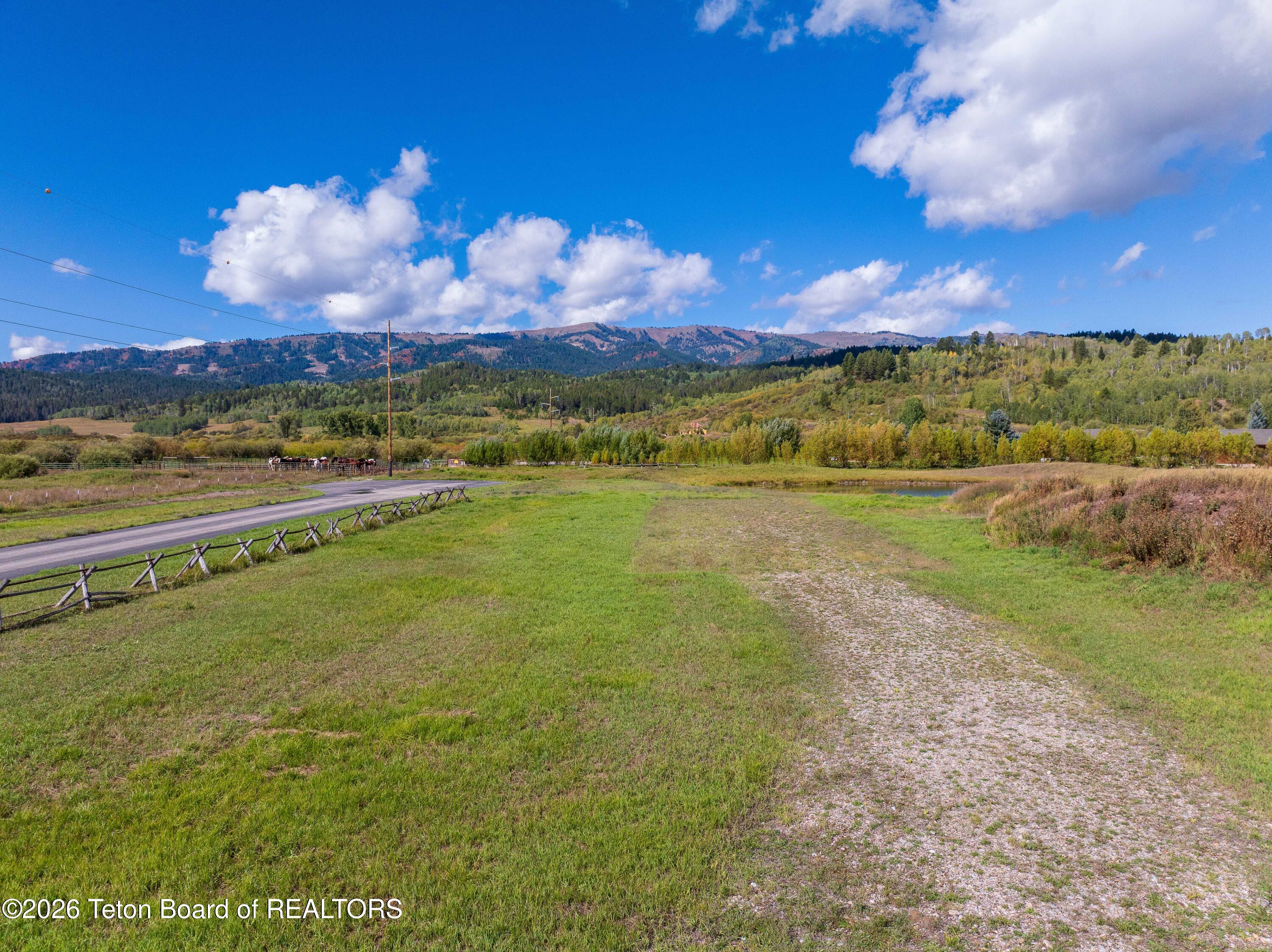 43 RIVER TRAIL Circle
