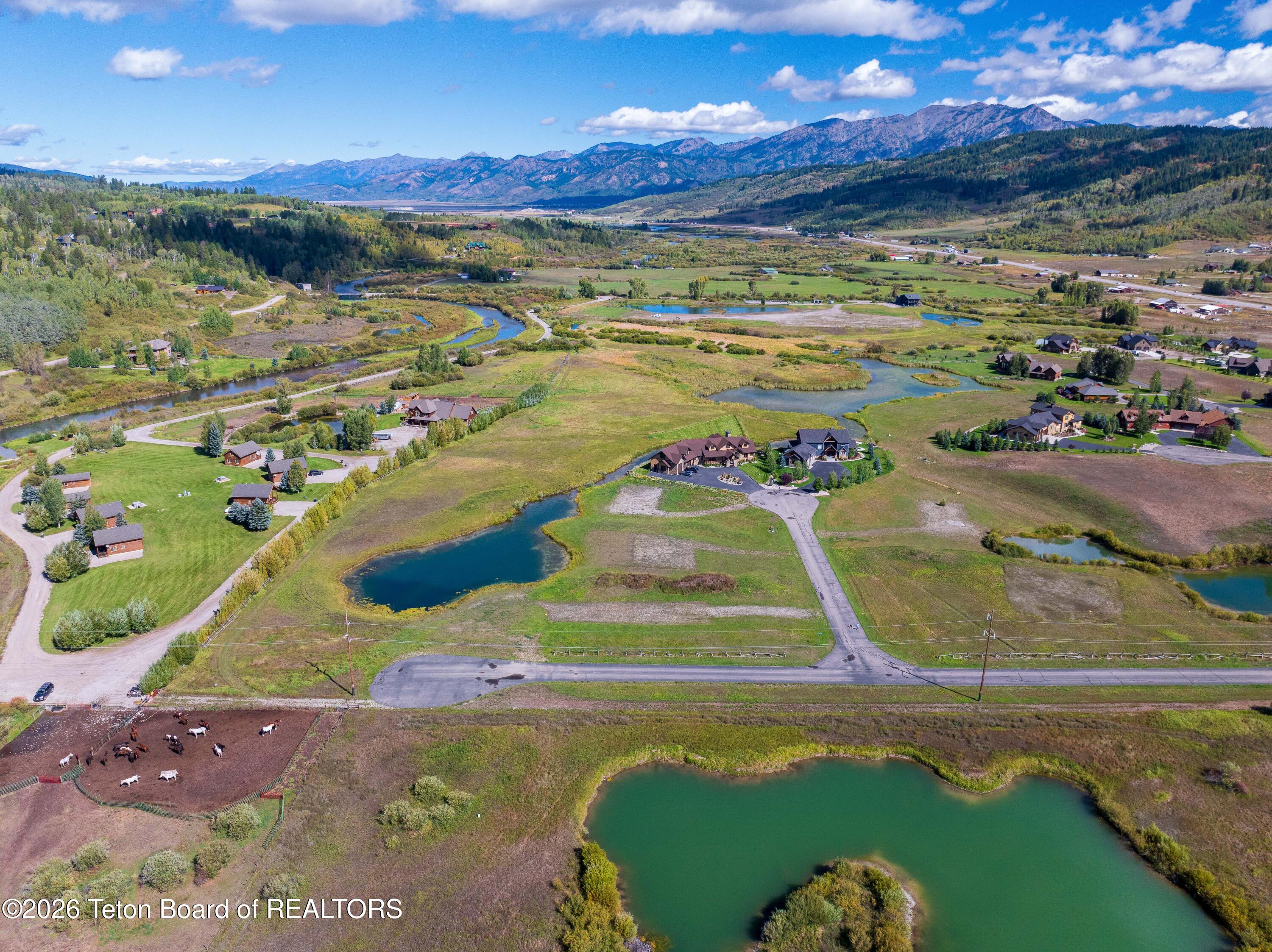 43 RIVER TRAIL Circle