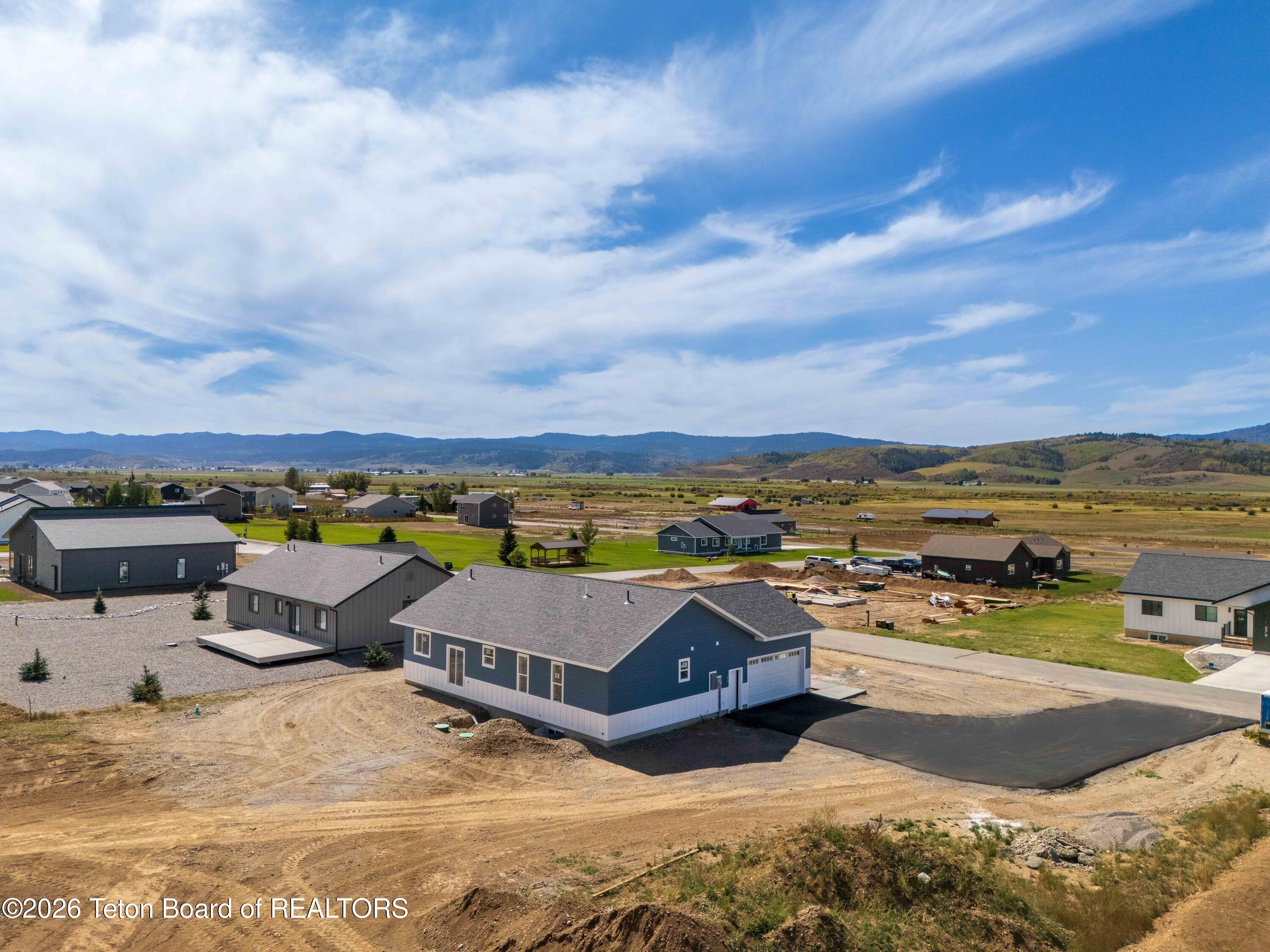 576 LITTLE GREYS Loop