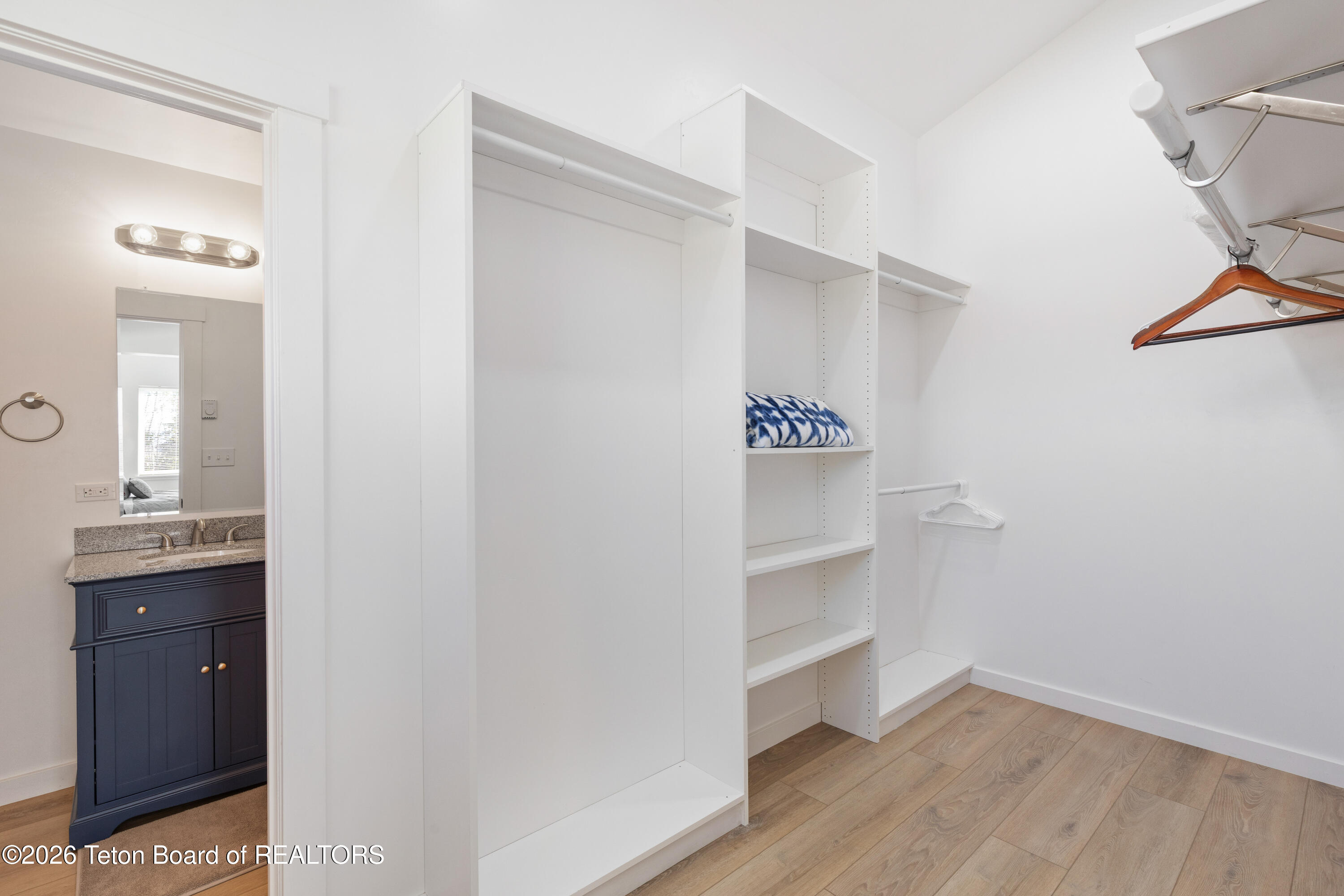 116 CLEARVIEW Drive