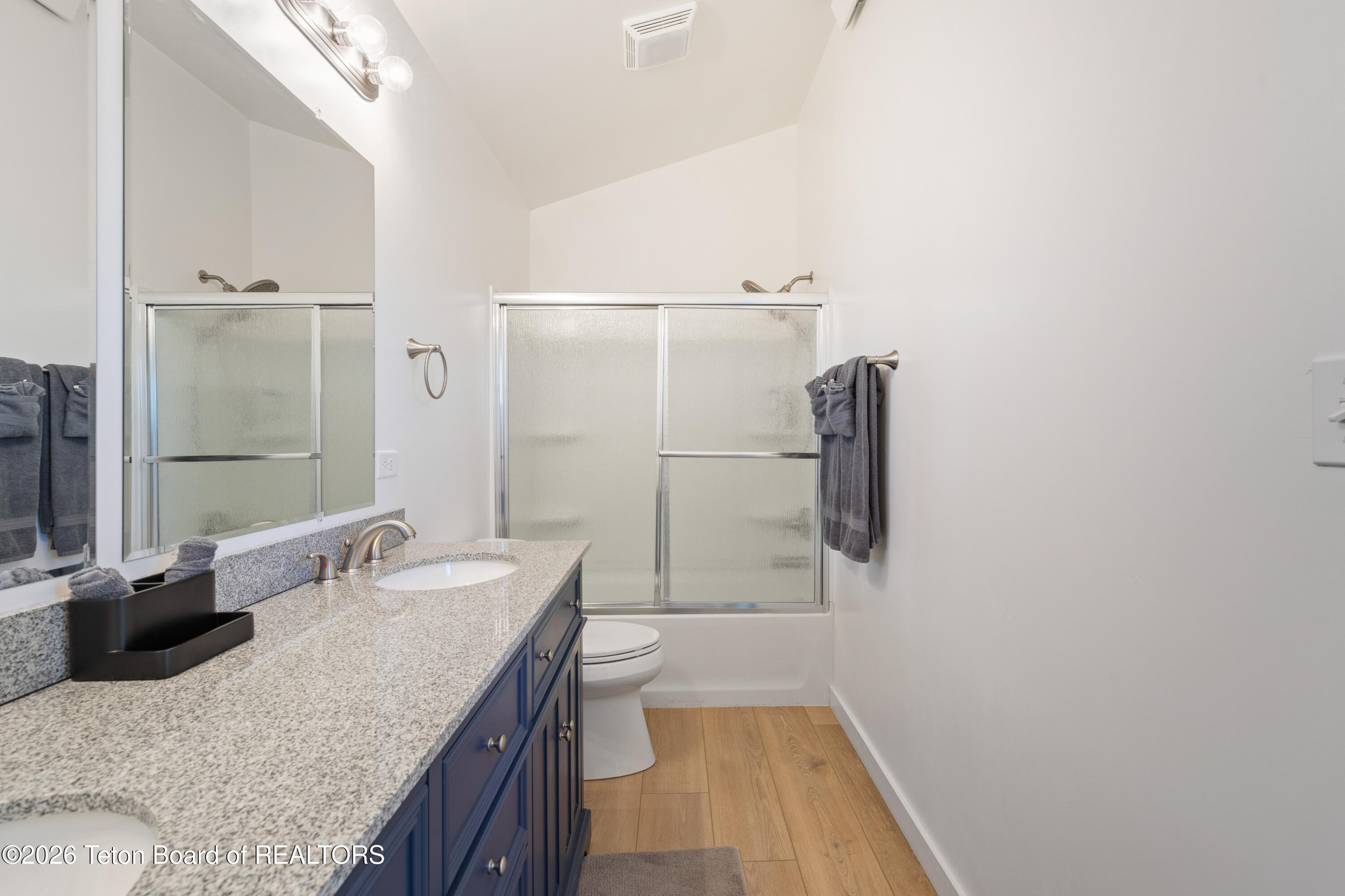 116 CLEARVIEW Drive