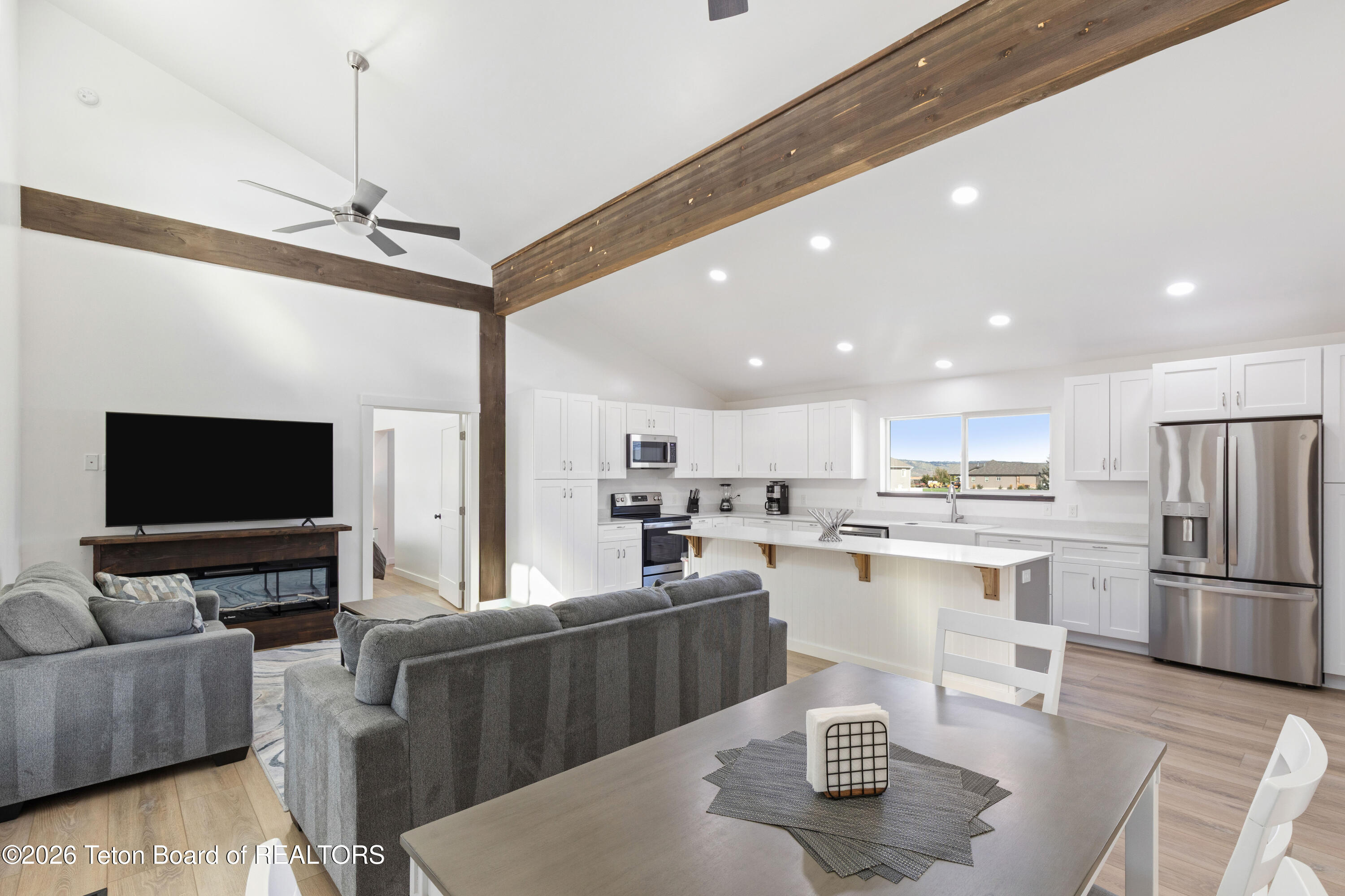 116 CLEARVIEW Drive