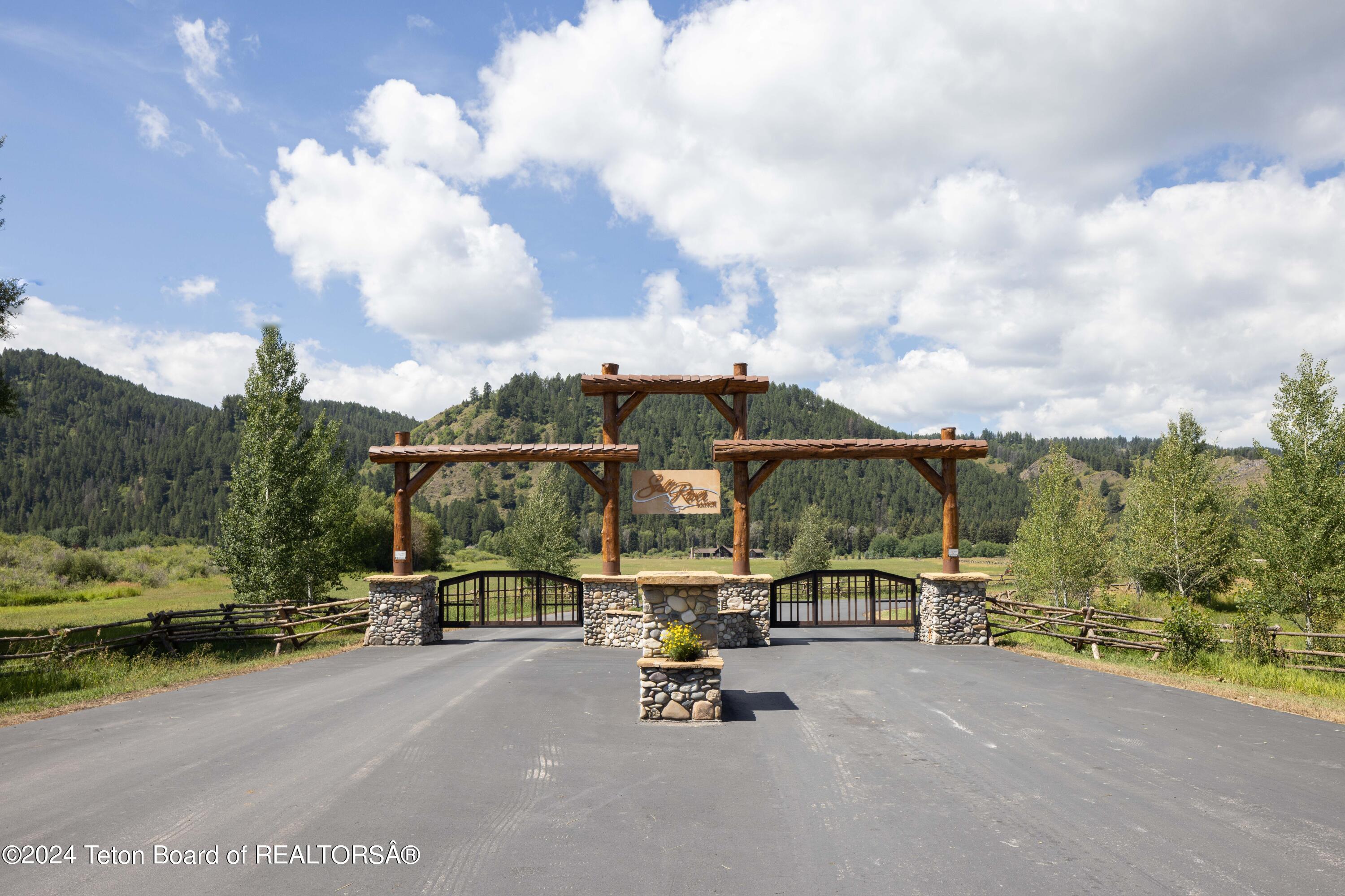 293 SALT RIVER RANCH Lane