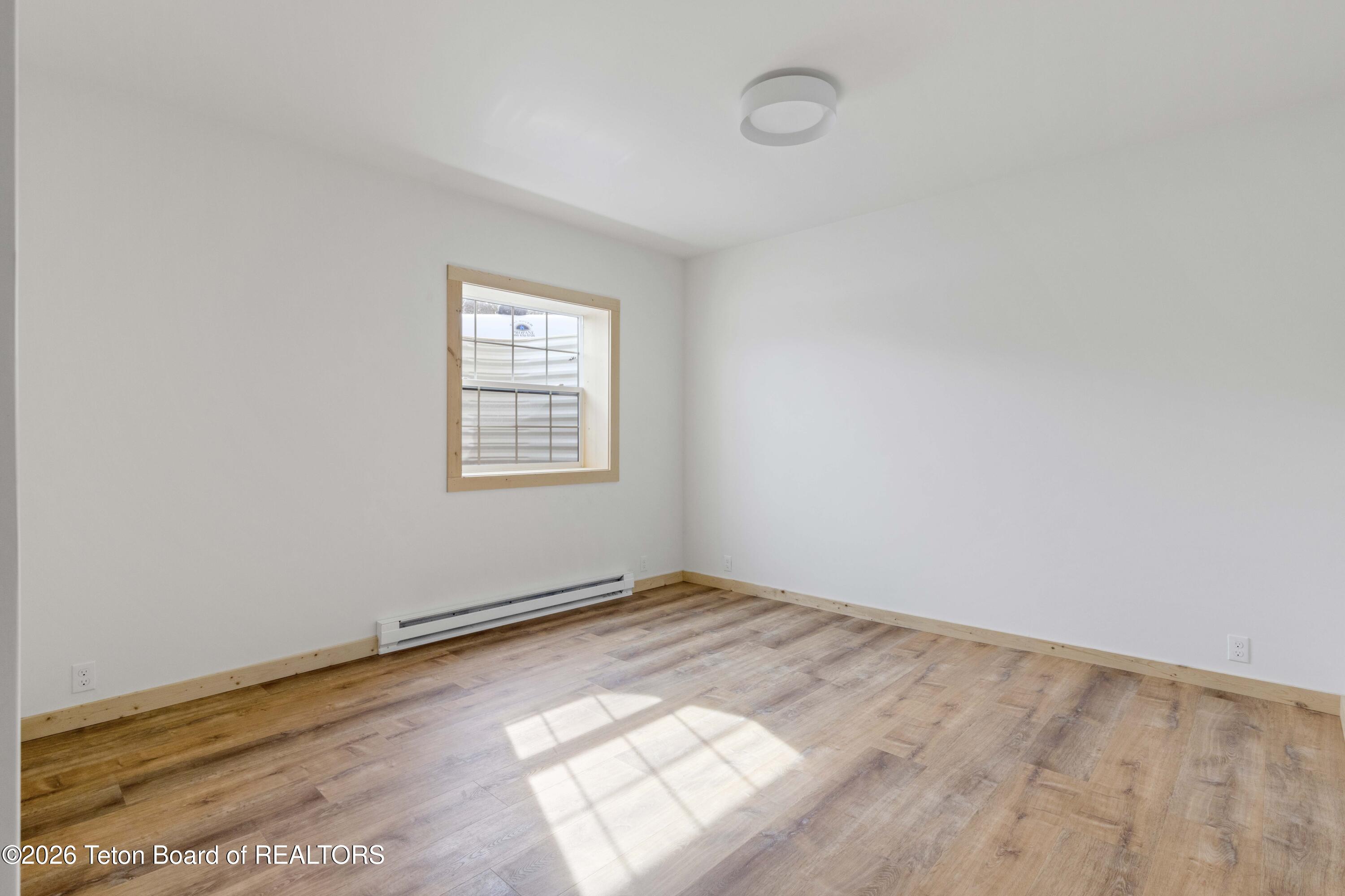 31 PINE HOLLOW Court