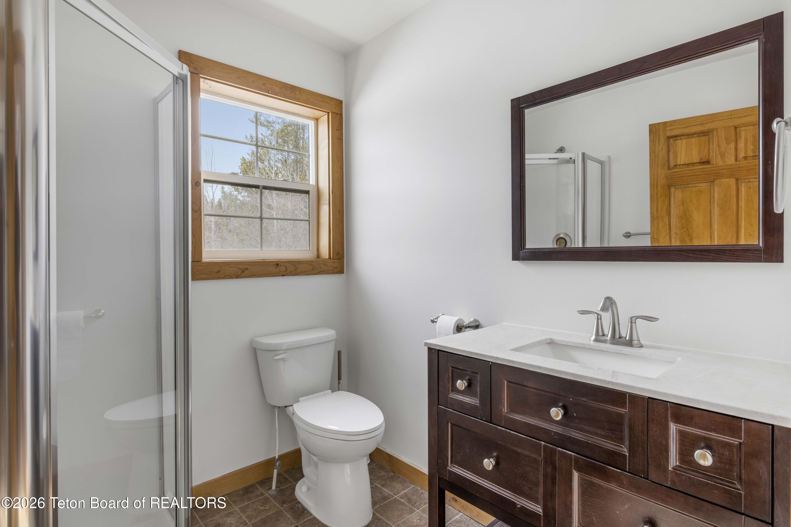 31 PINE HOLLOW Court