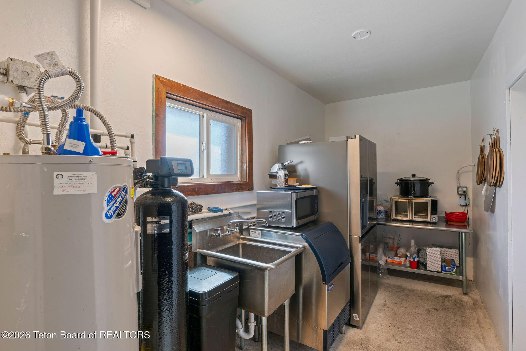 3449 SWAN VALLEY Highway