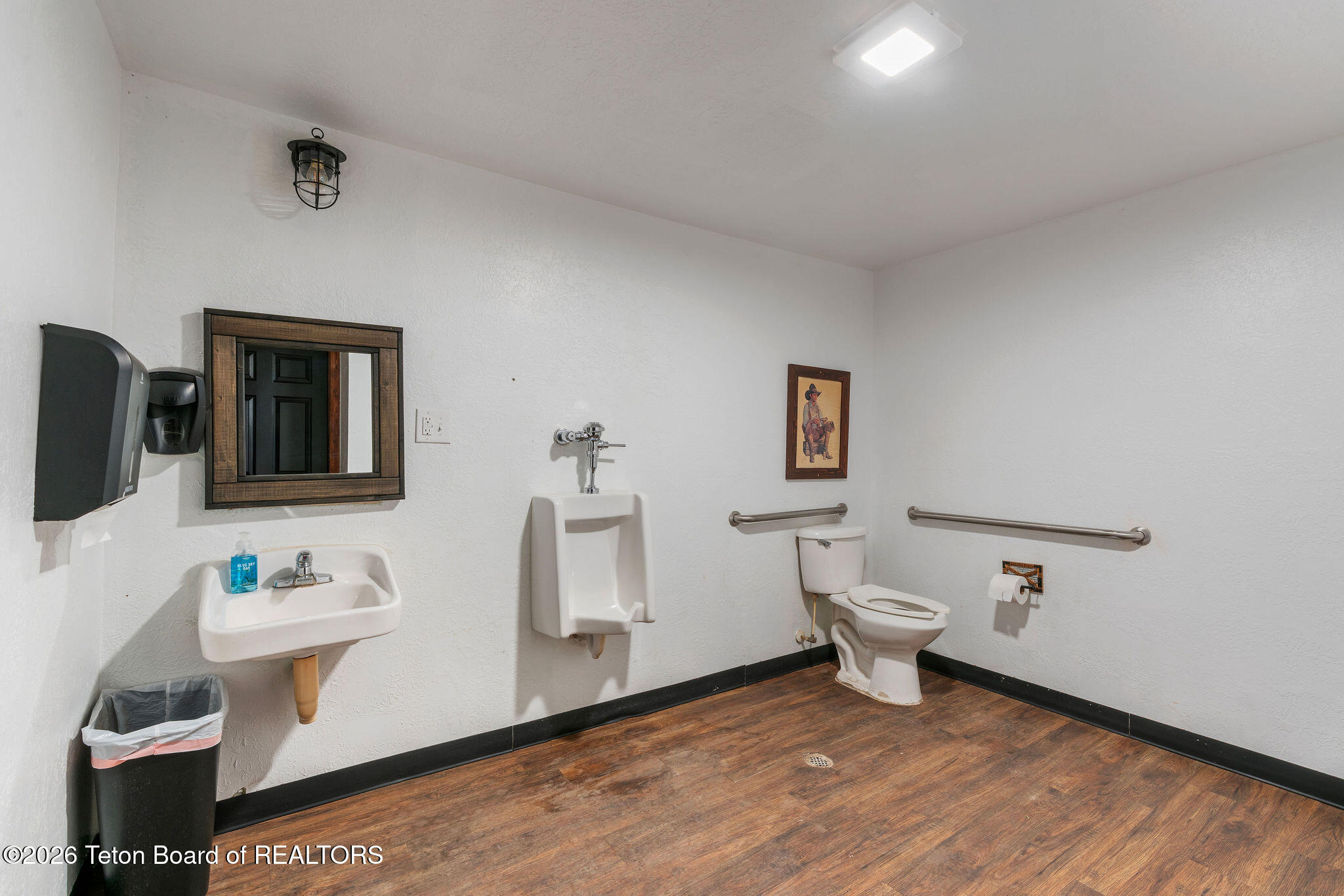 3449 SWAN VALLEY Highway