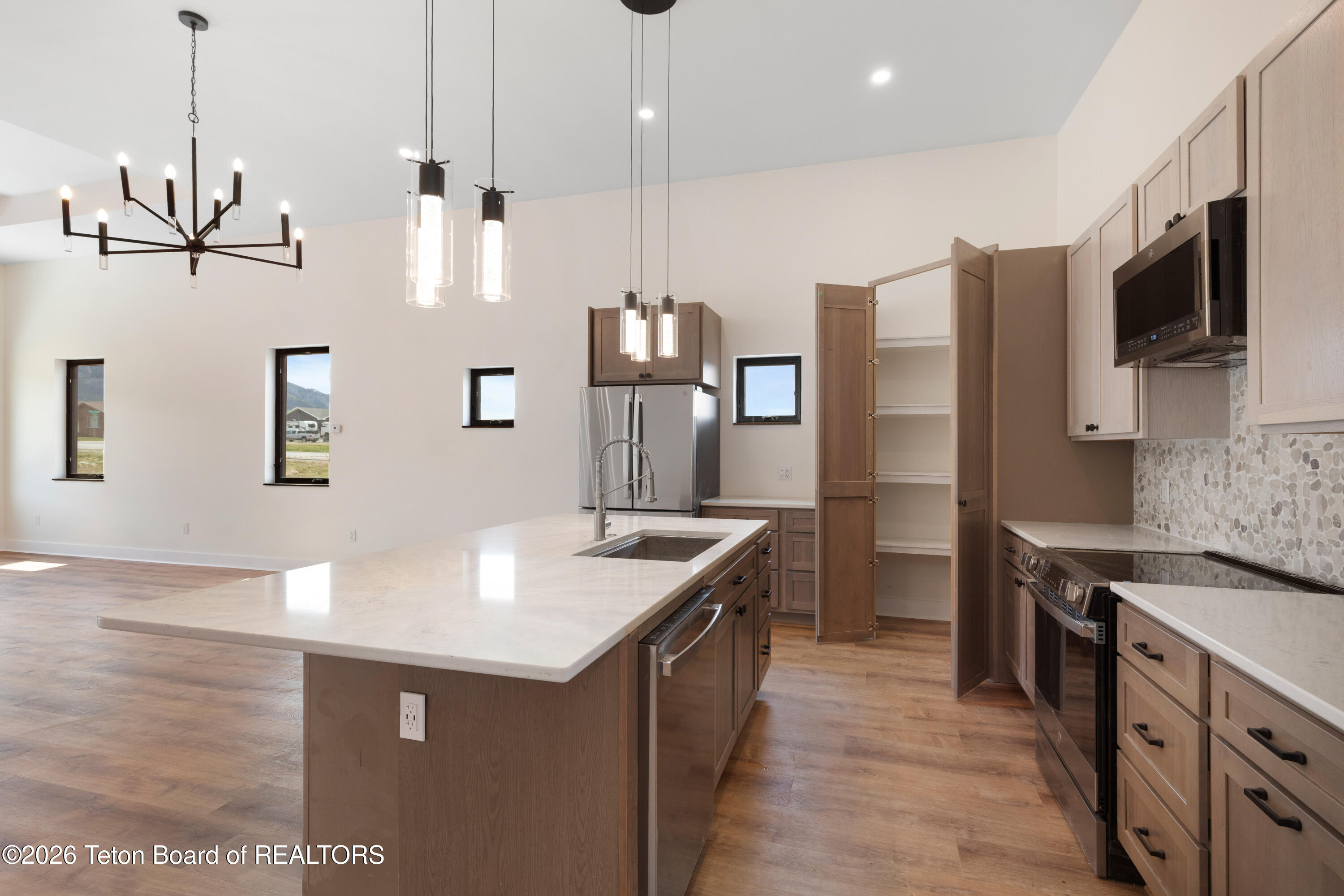 524 LITTLE GREY'S Loop