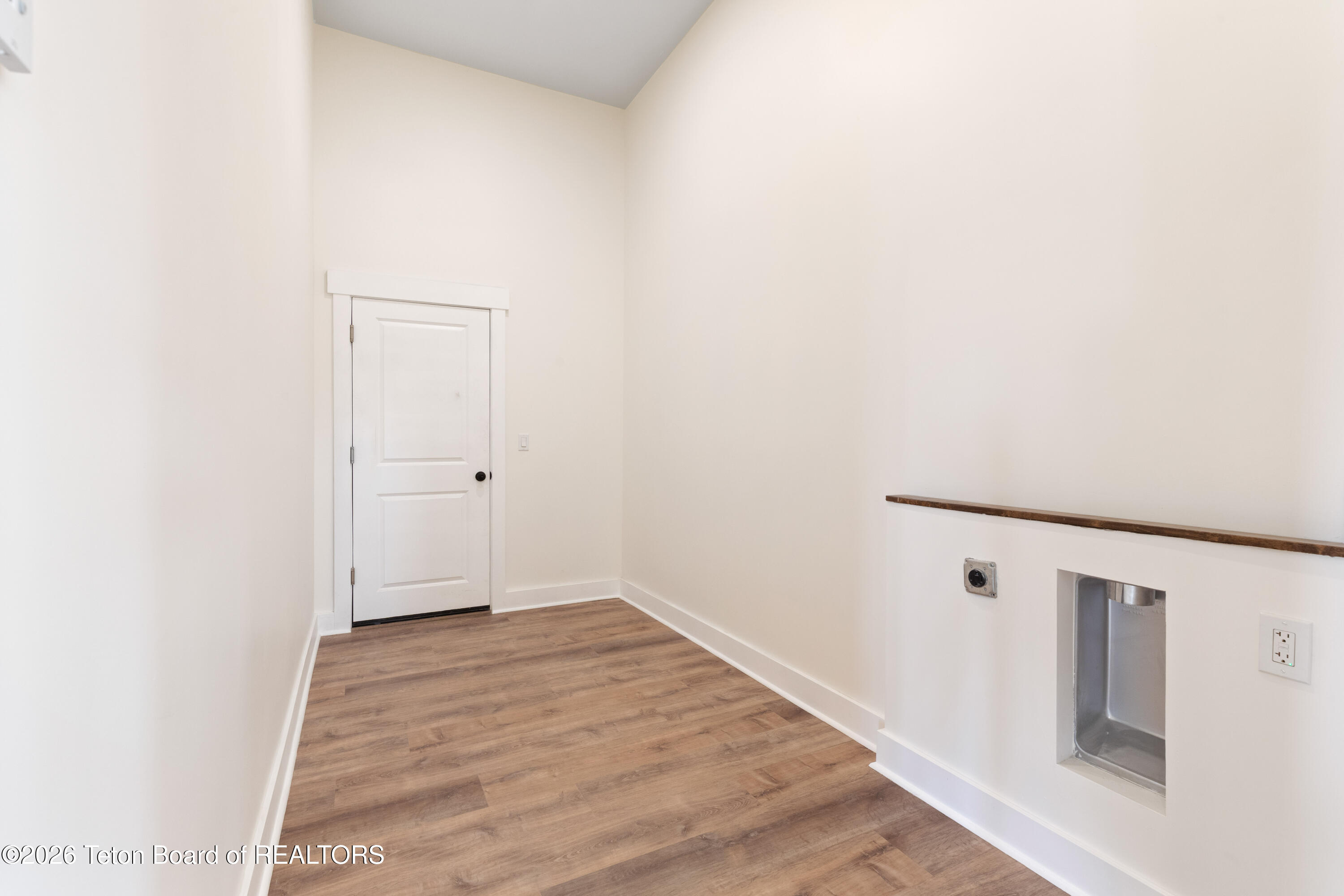 524 LITTLE GREY'S Loop