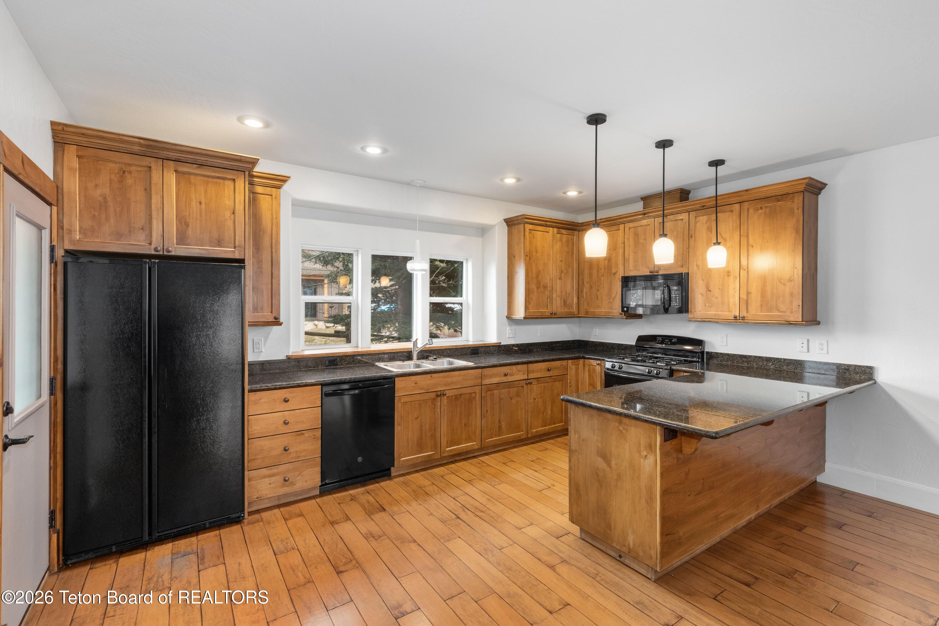27 BLUE WING Lane C