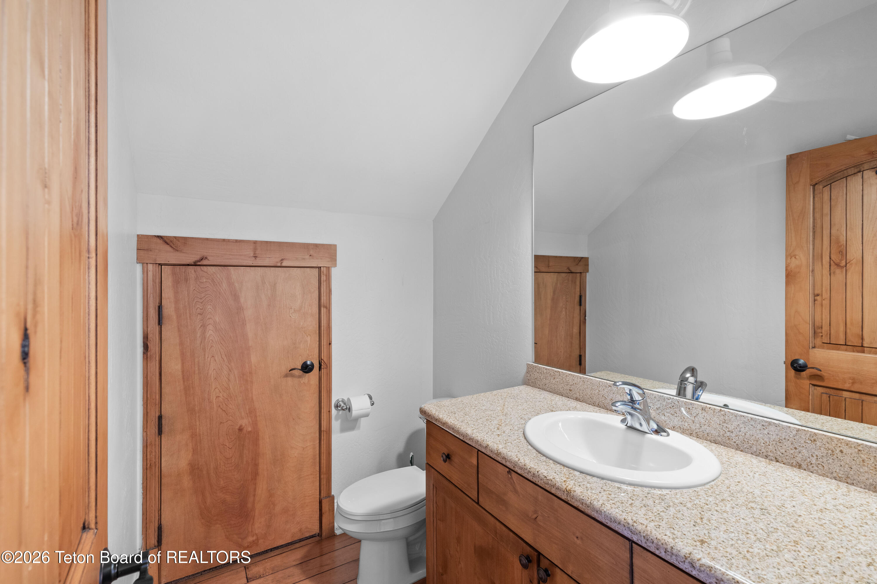 27 BLUE WING Lane C