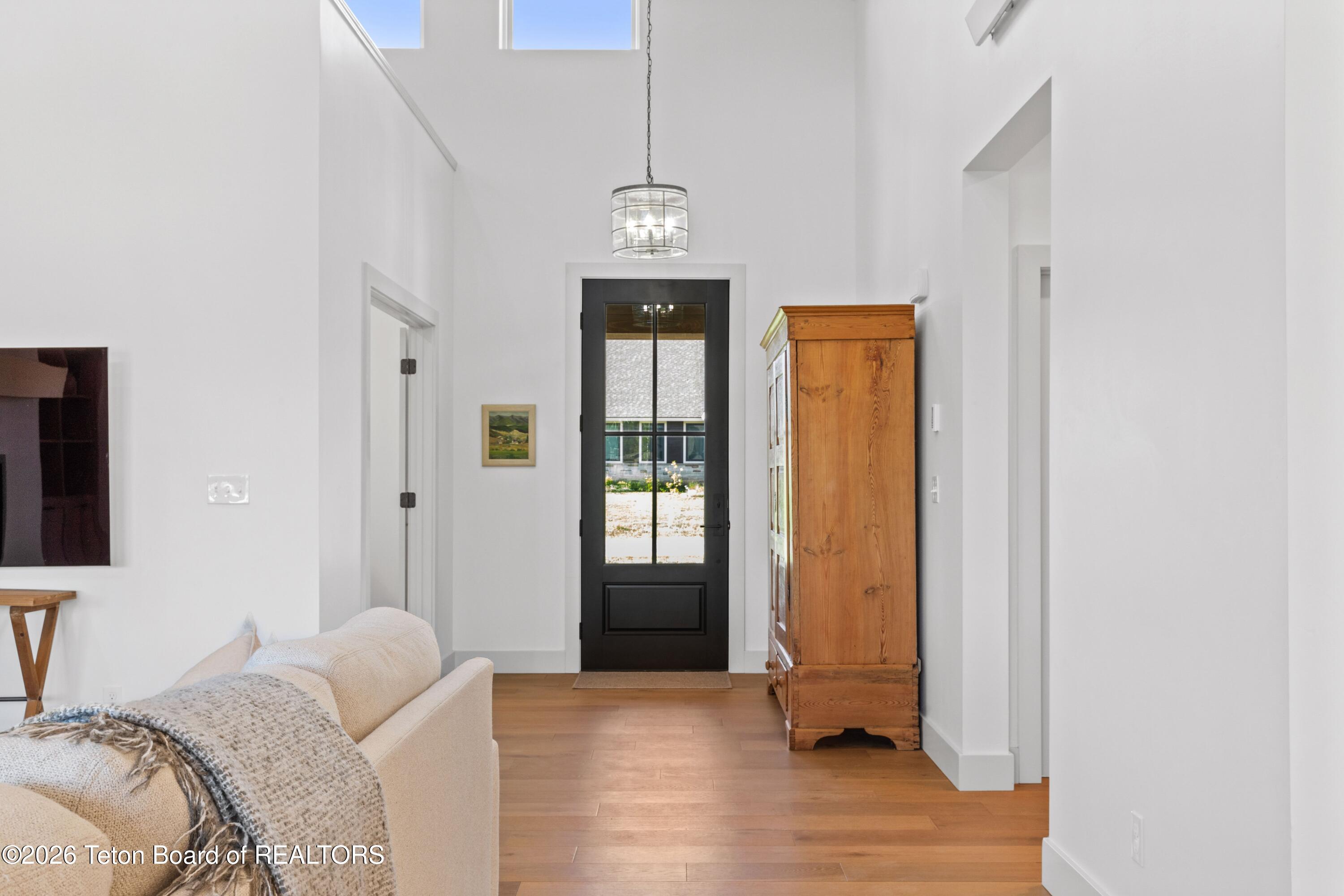 325 COLUMBINE STREET Street