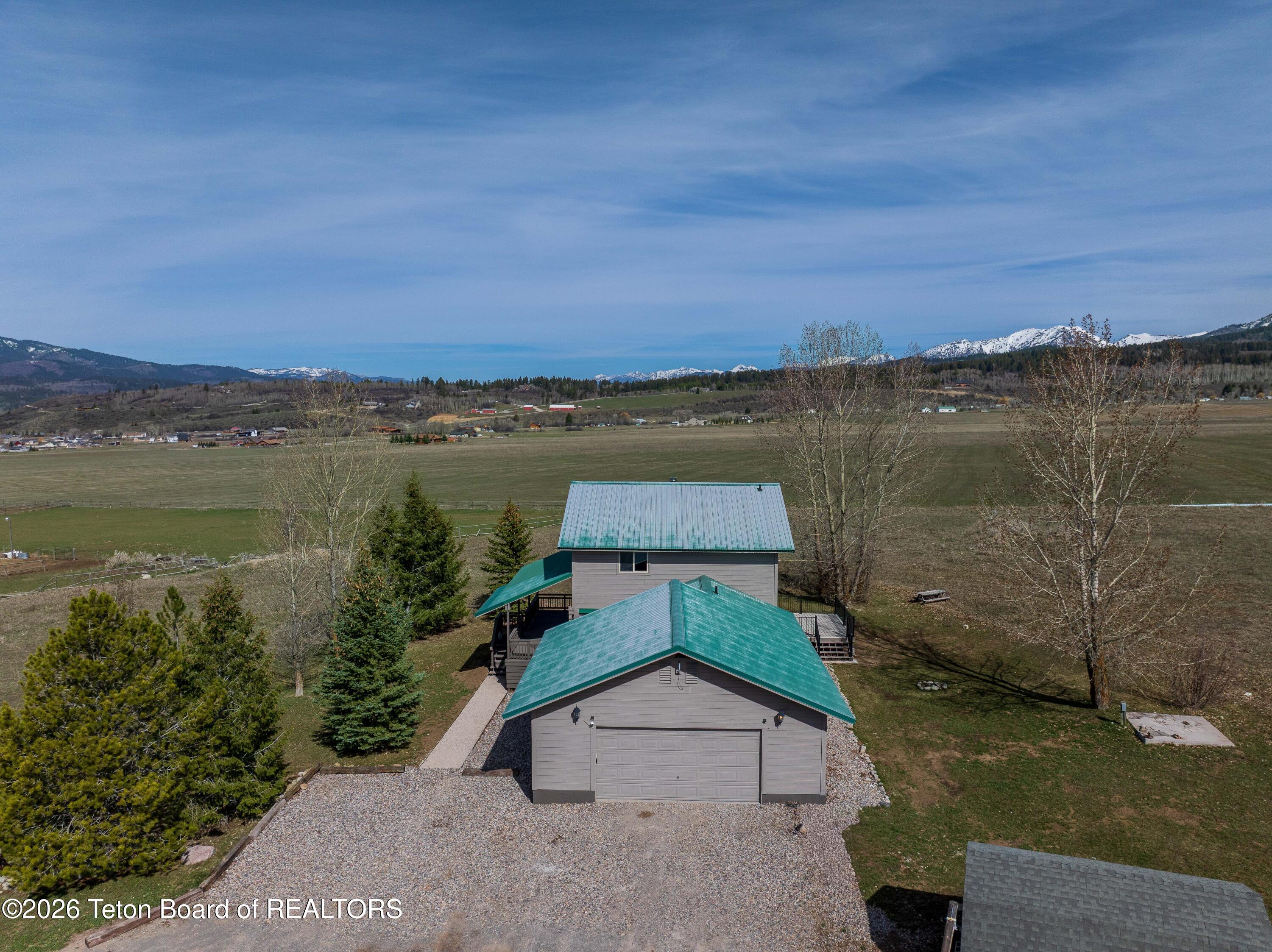 898 SADDLE Drive