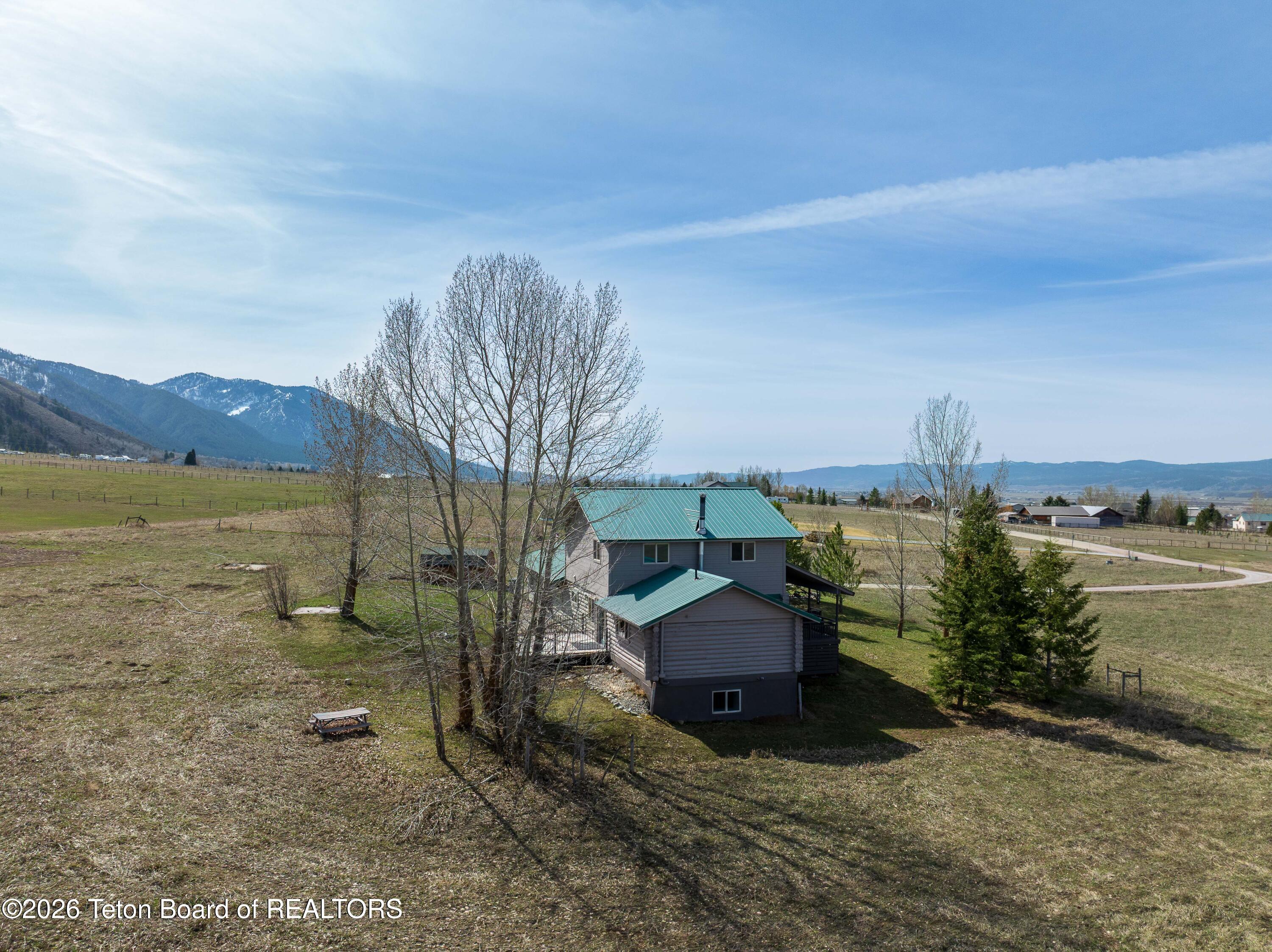 898 SADDLE Drive