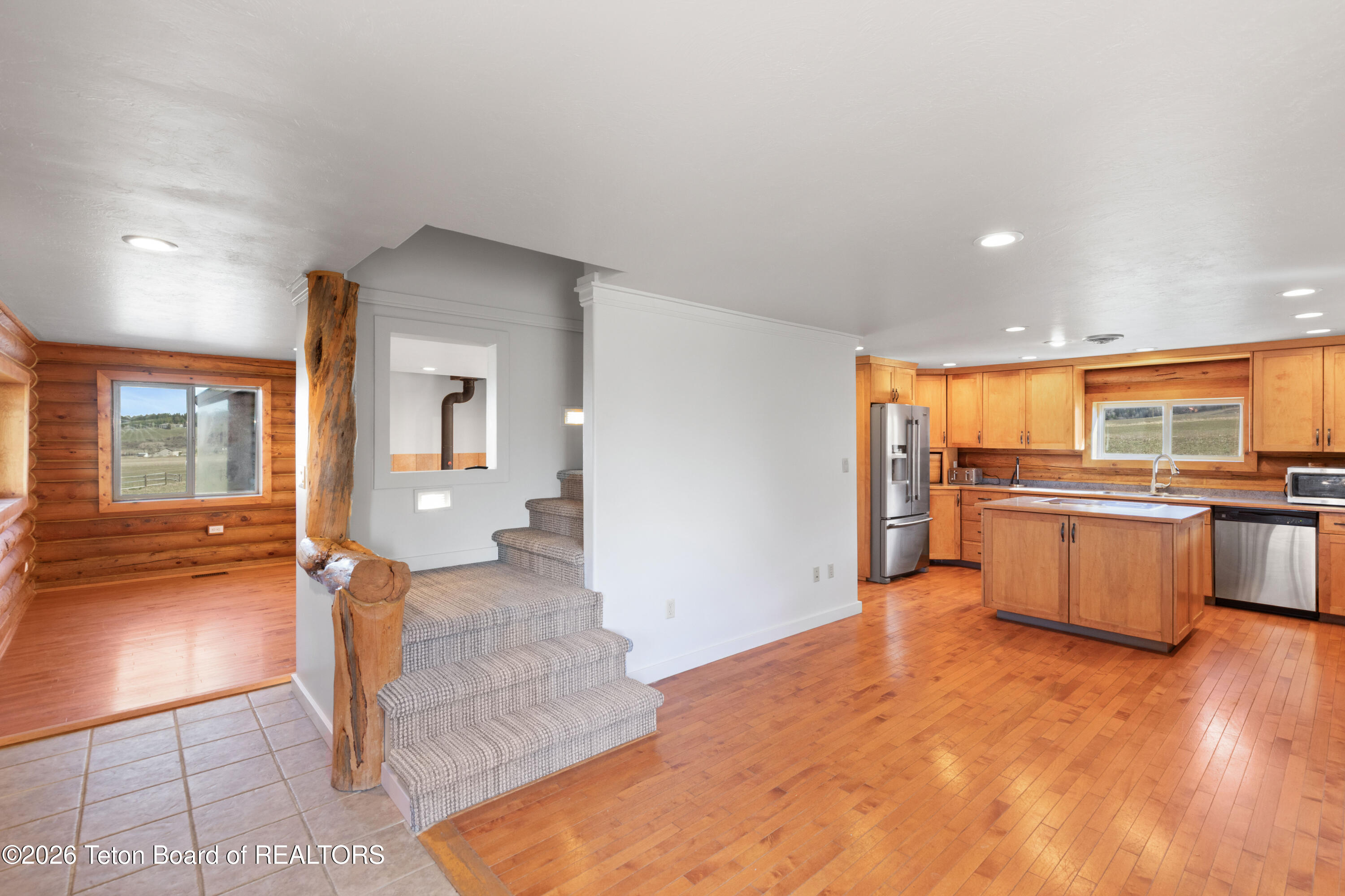 898 SADDLE Drive