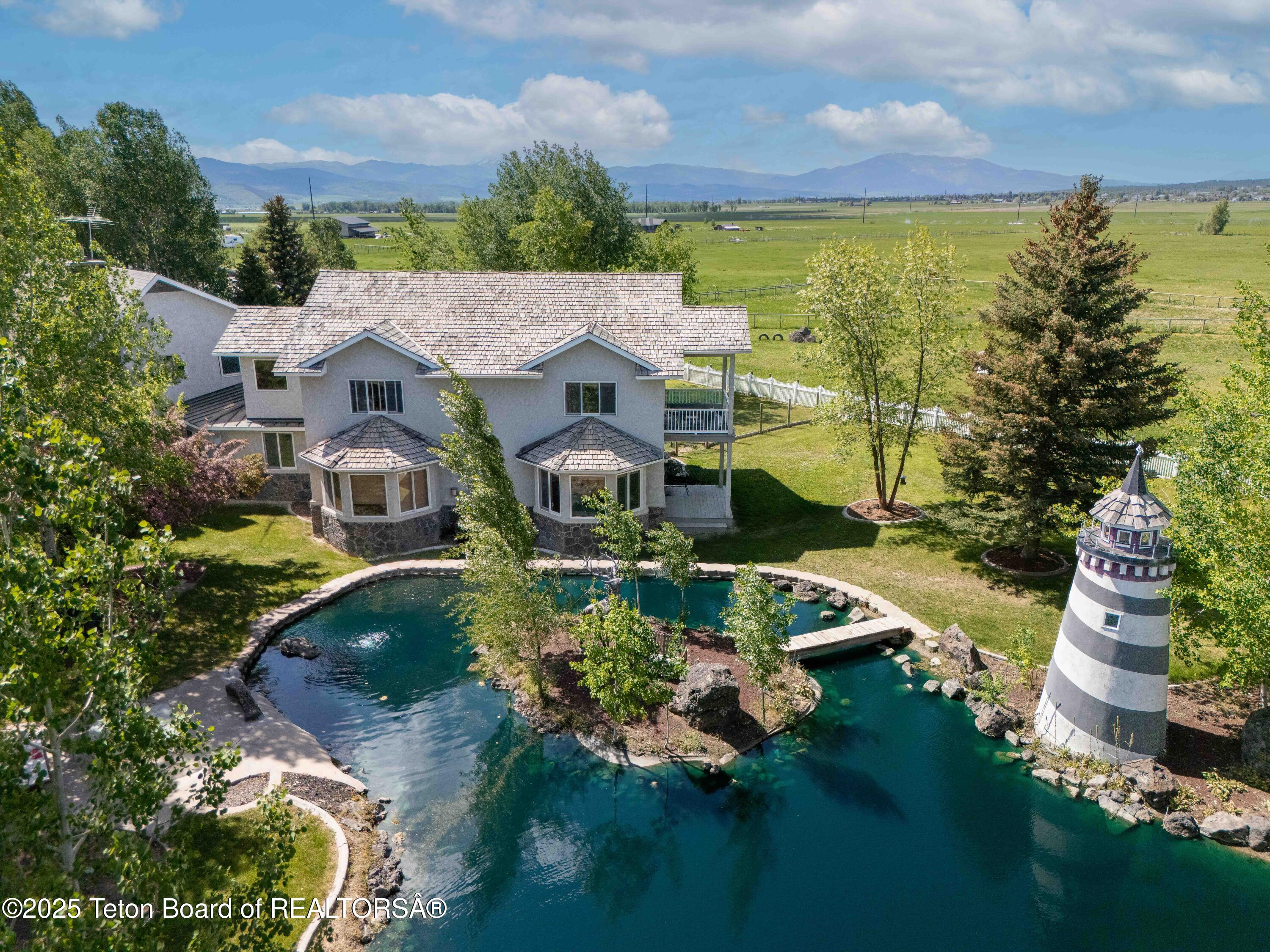 1255 LOST CREEK Road