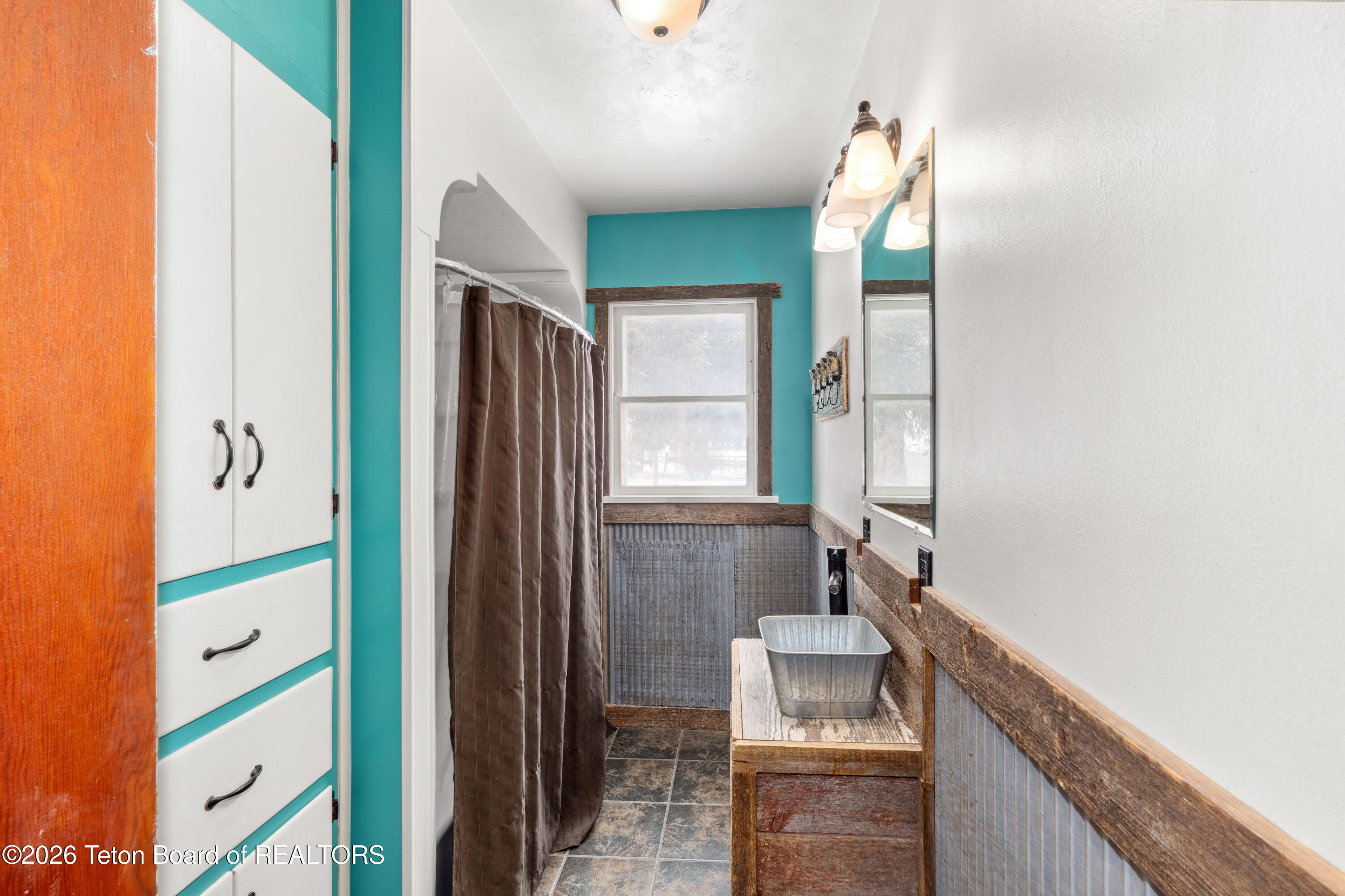 2226 IRWIN NORTH Road